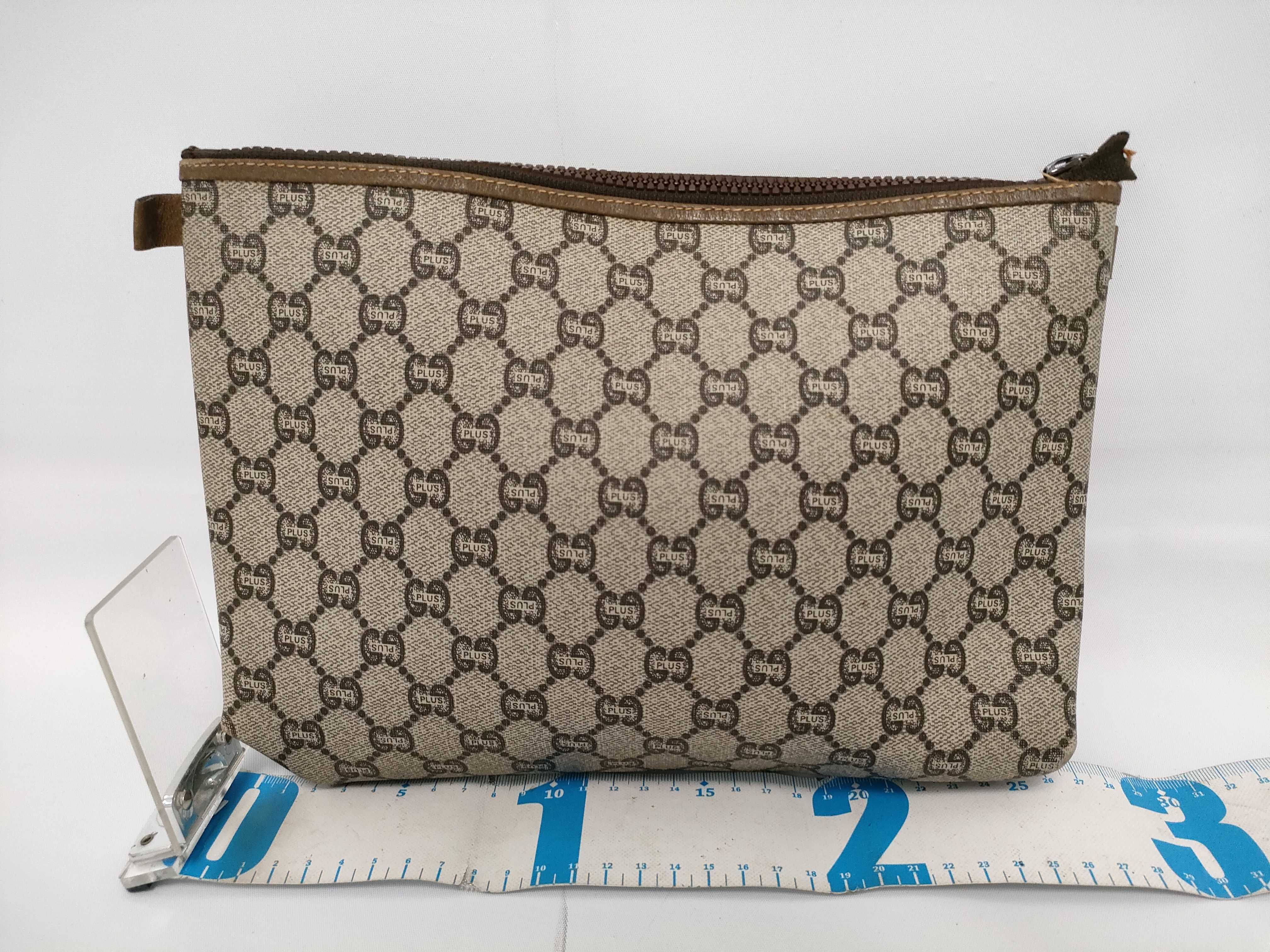 GG Supreme Clutch Bag plus Clutch Bag — view 2