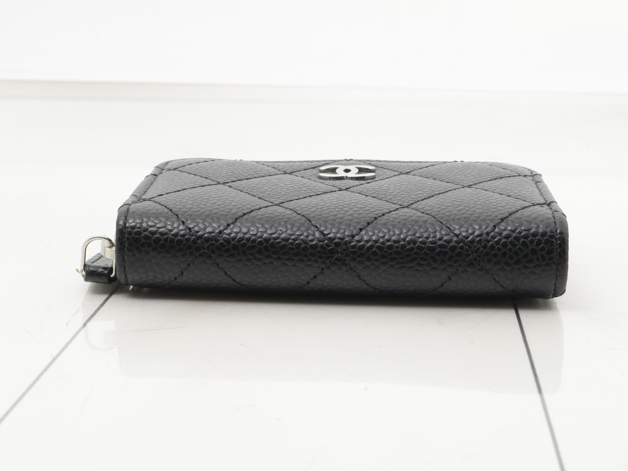 Caviar leather coin case with Coco Mark — view 3