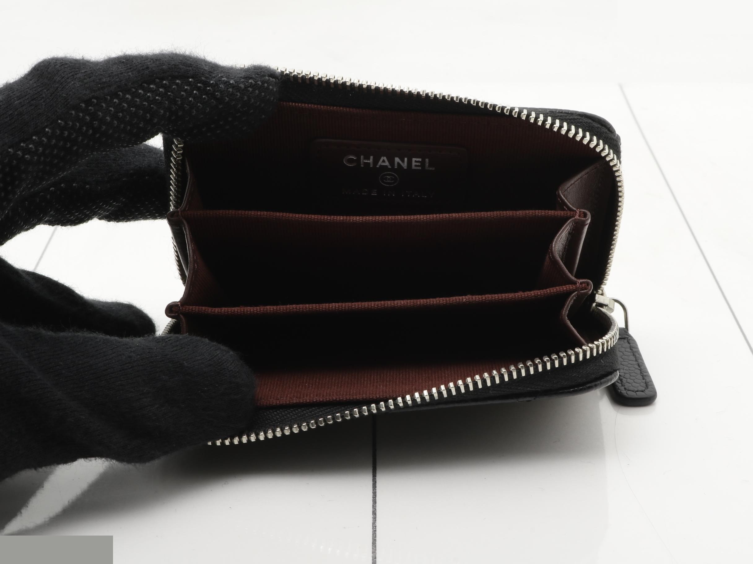 Caviar leather coin case with Coco Mark — view 4