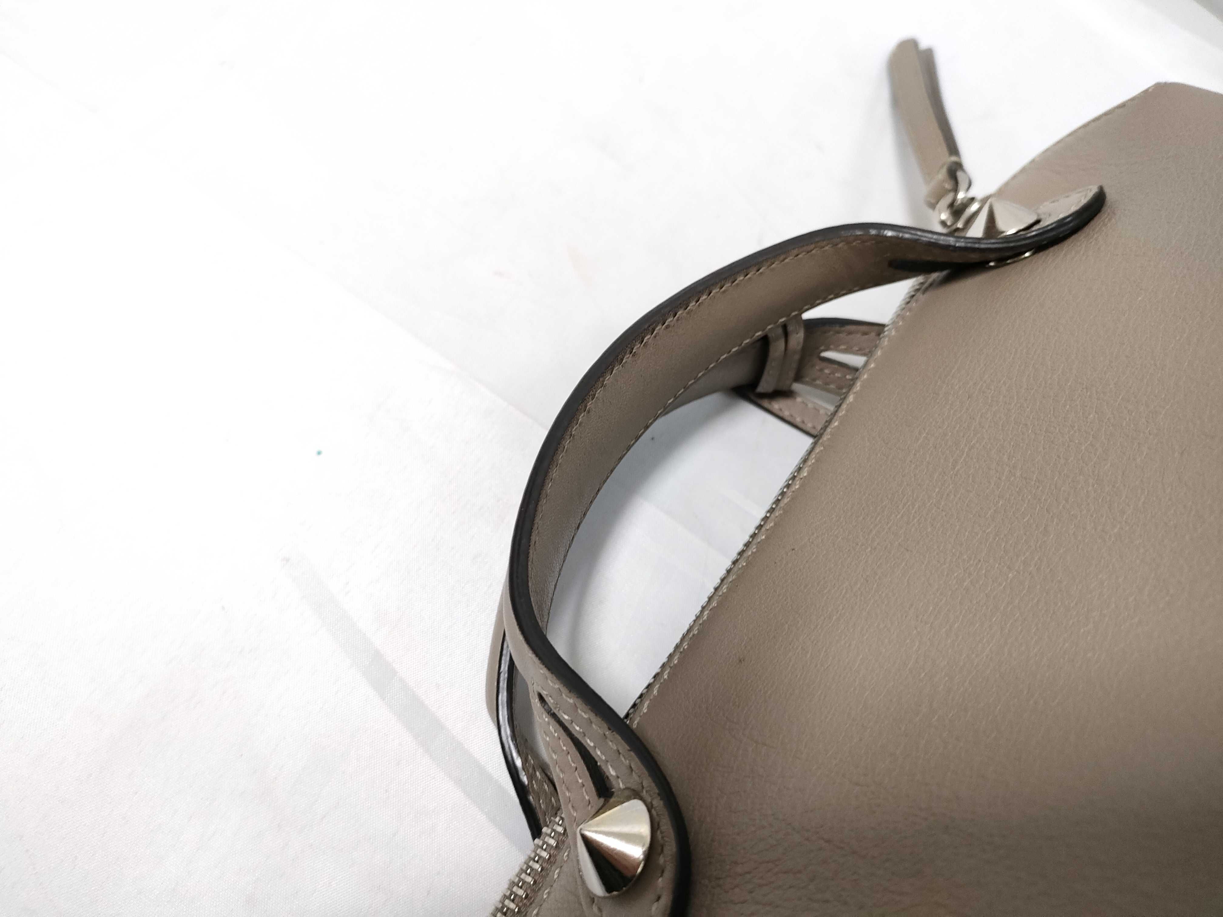 medium handbag — view 3
