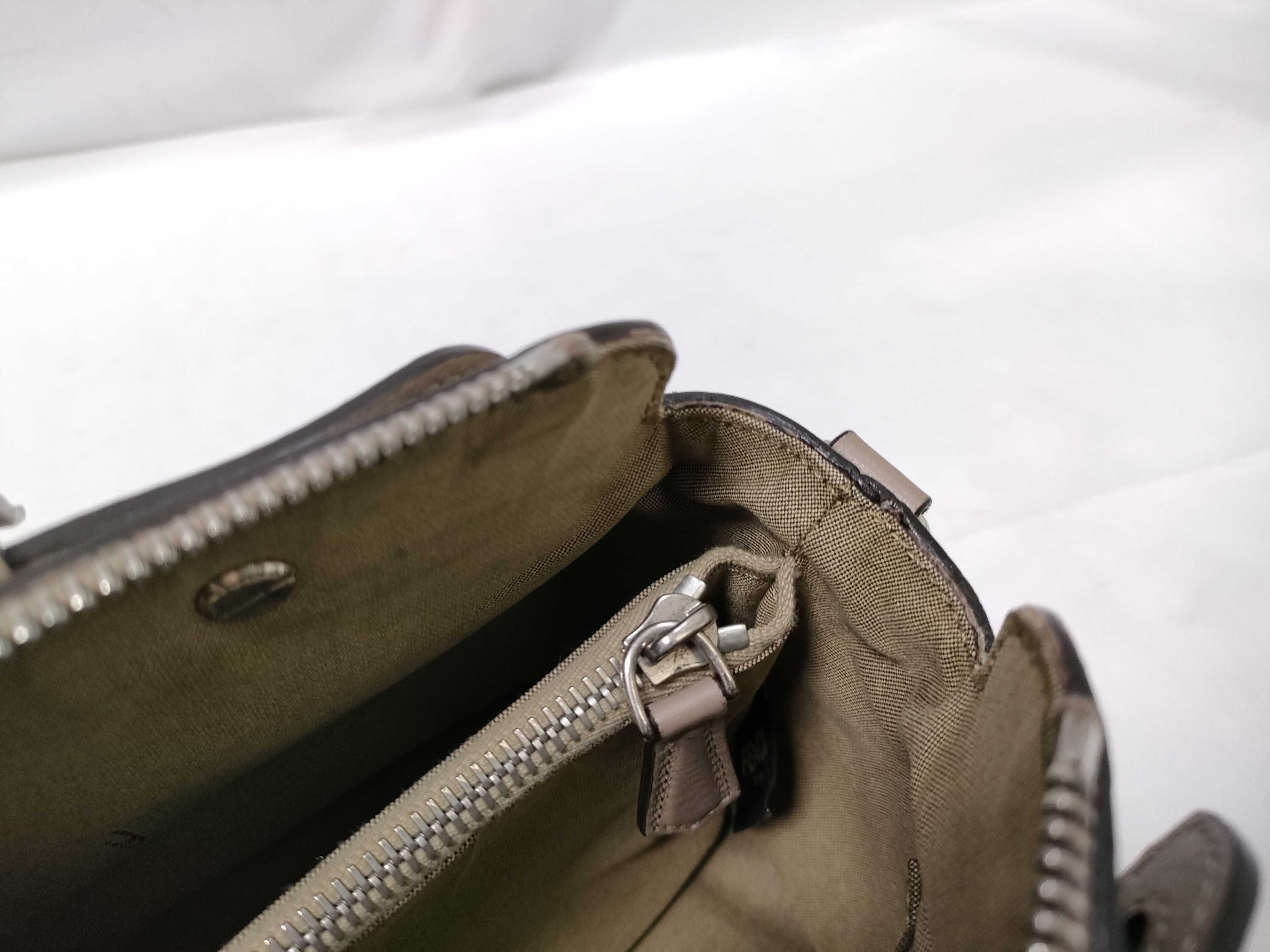 medium handbag — view 9