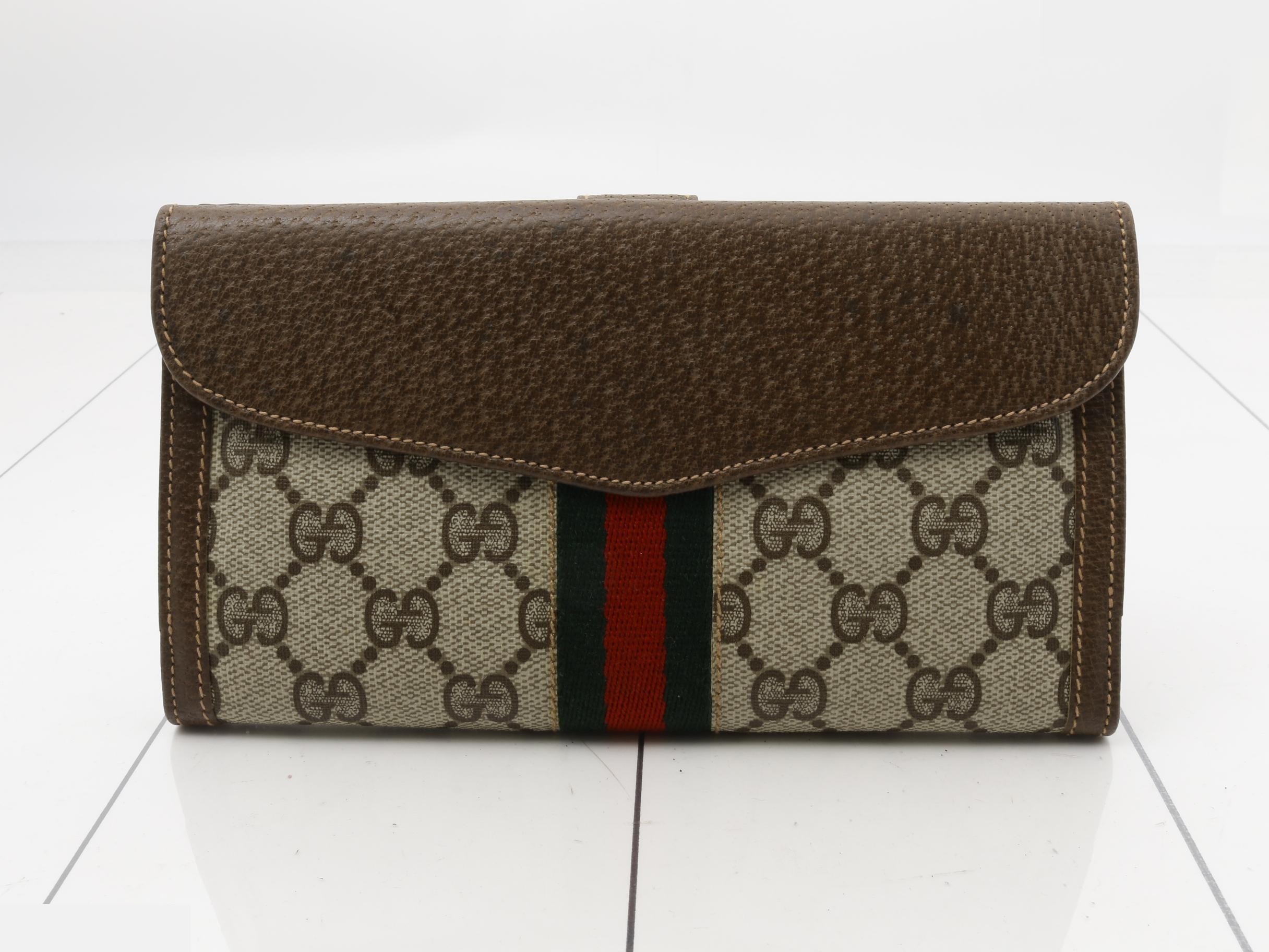 long wallet — view 2