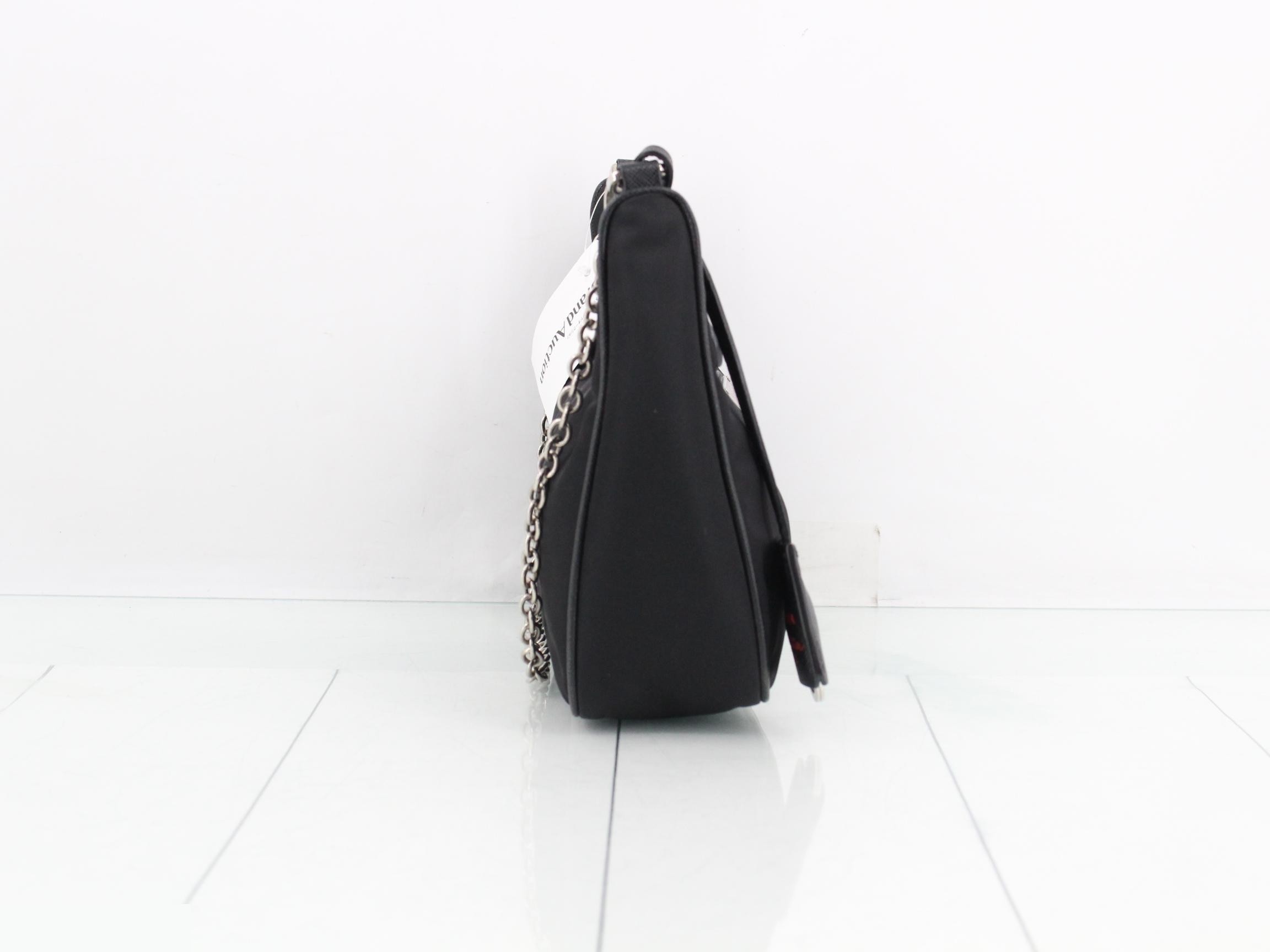 Re-edition 2005 Nylon Triangle Plate 2-Way Shoulder Bag — view 4