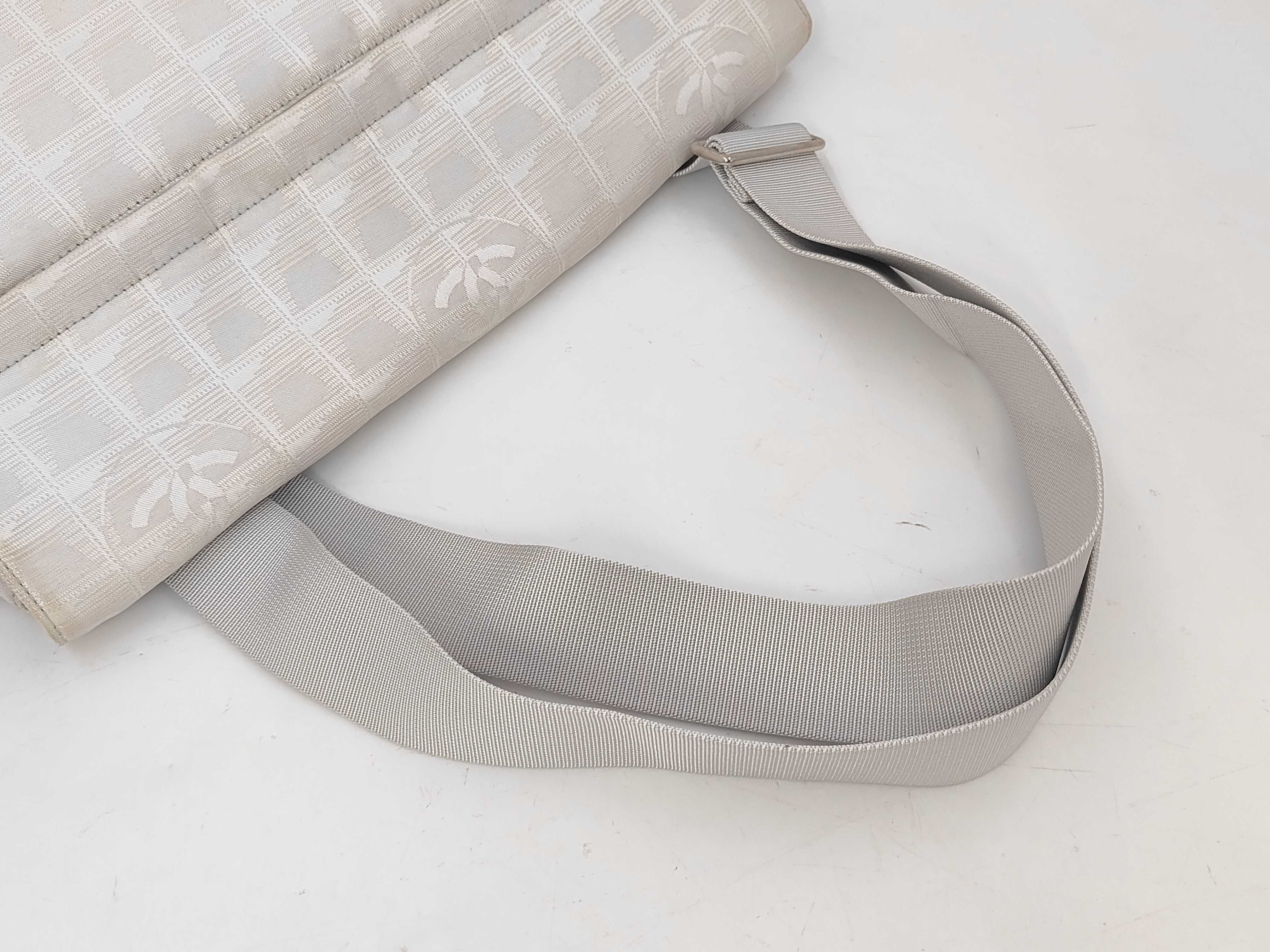 Travel Line Shoulder Bag A29348 Shoulder Bag — view 5