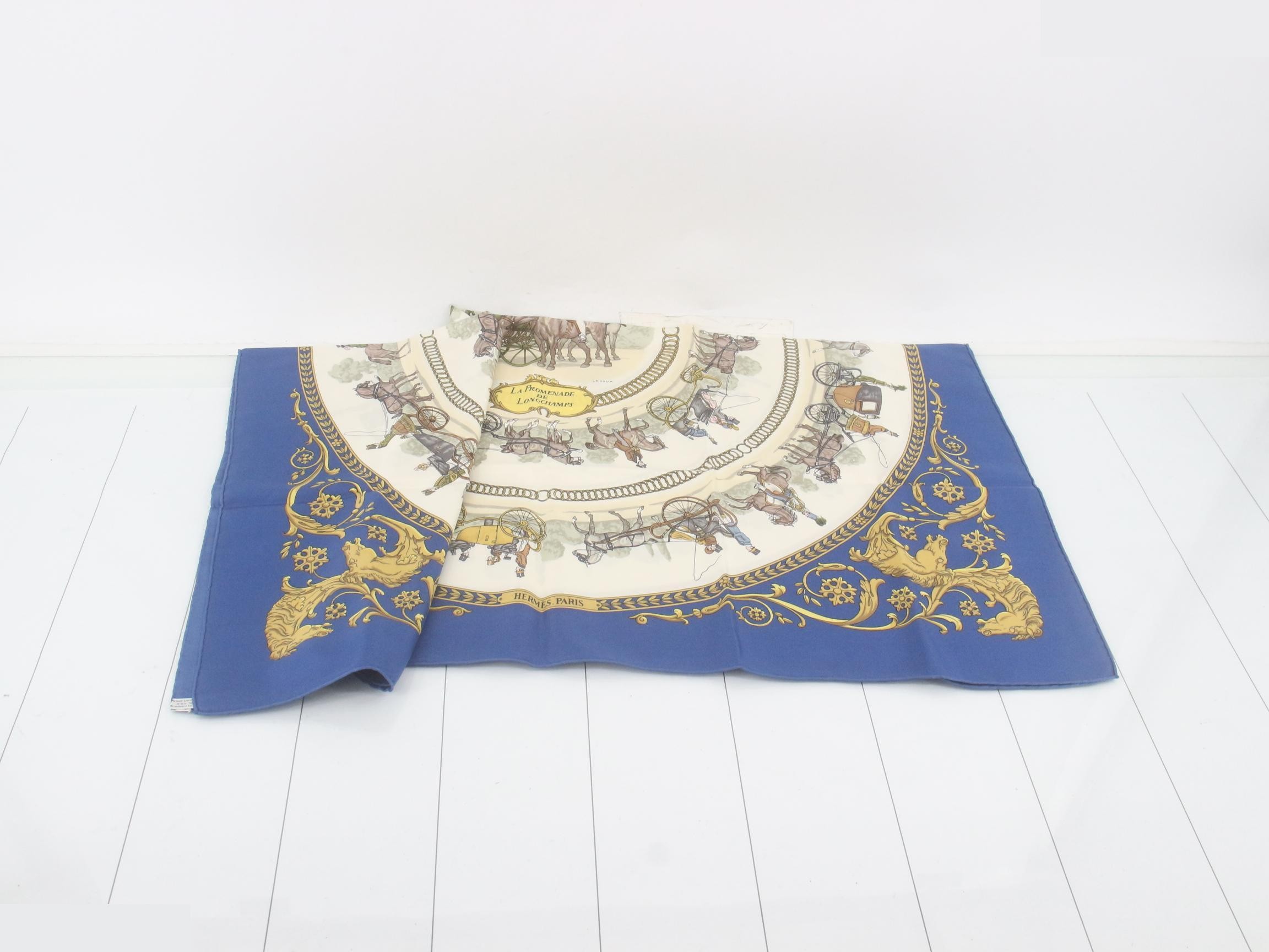 scarf — view 3