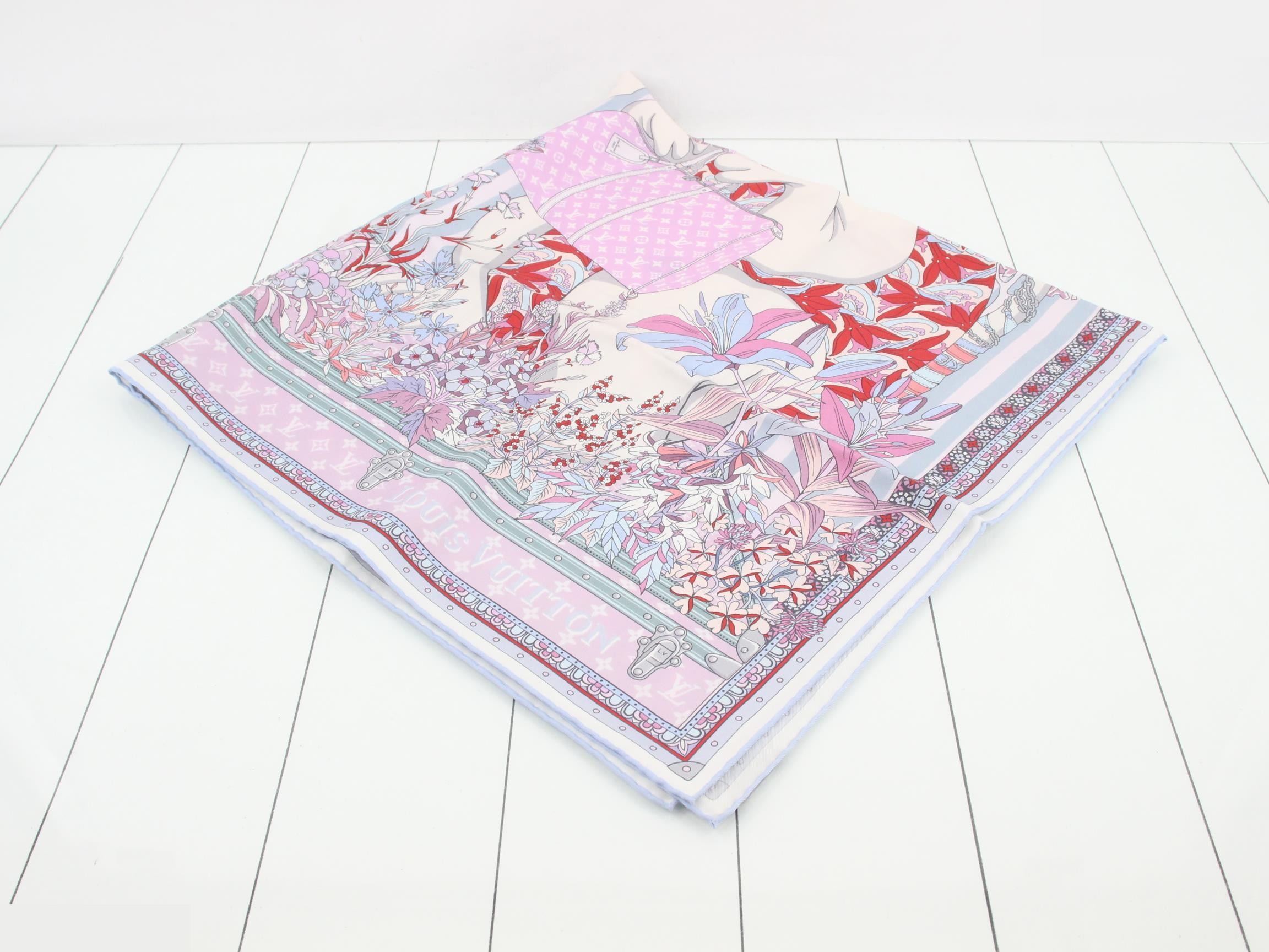 Mouse design, large size, pink scarf