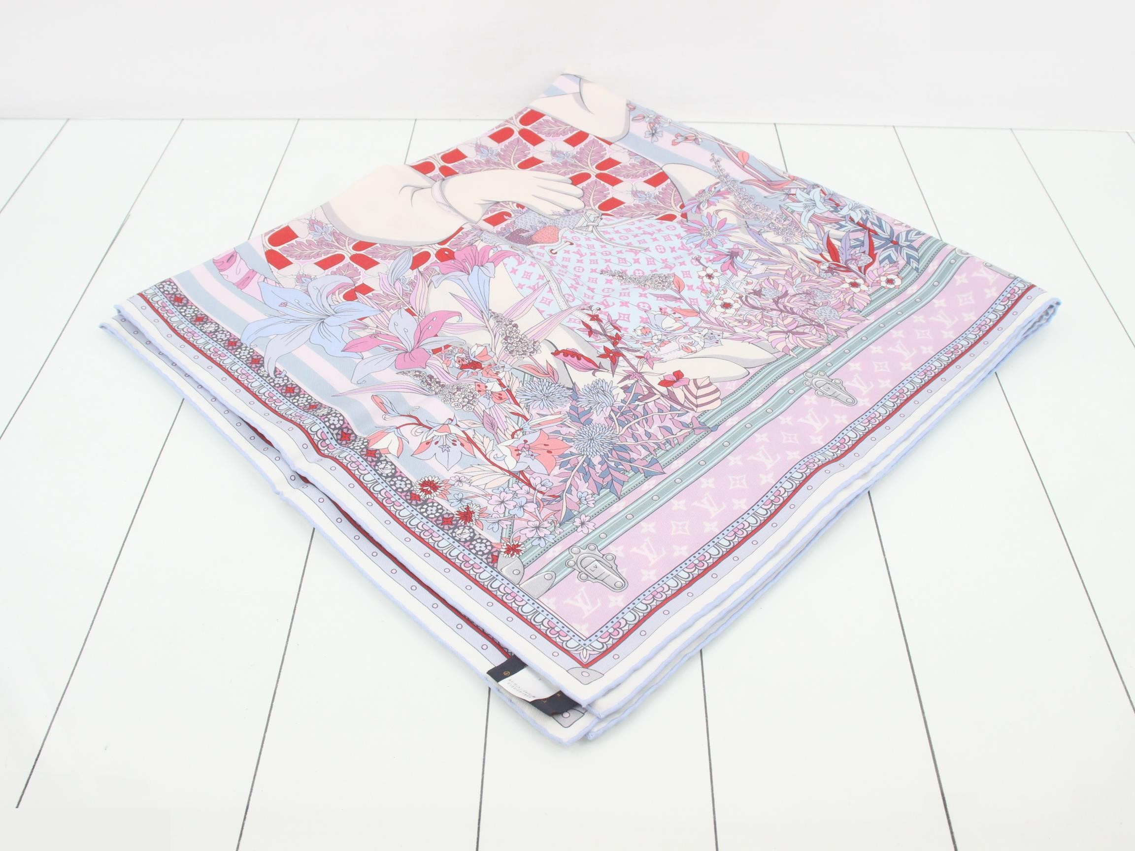 Mouse design, large size, pink scarf — view 2