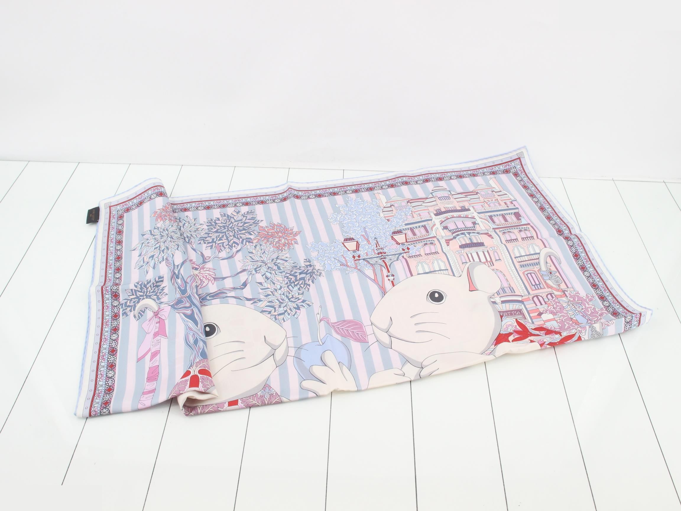 Mouse design, large size, pink scarf — view 3