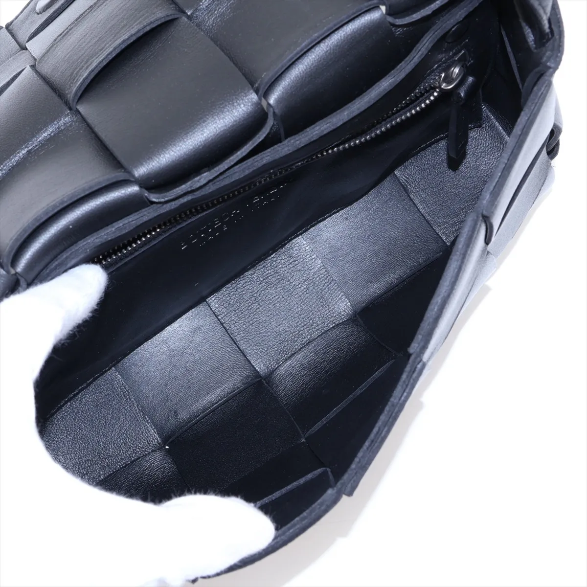 Maxi Intrecciato Cassette Leather Shoulder Bag, Black — view 6