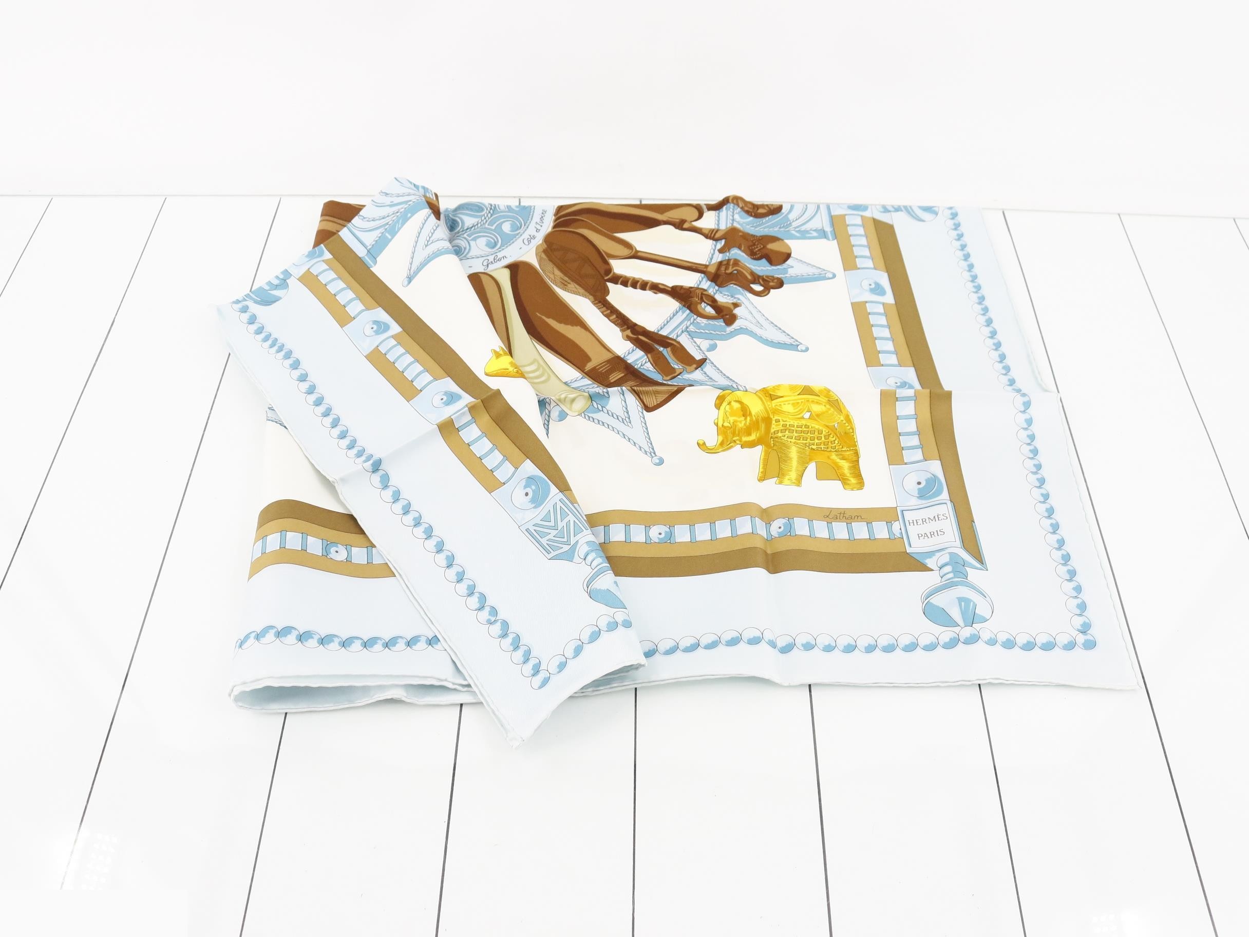 Carre 90 African Spoon Silk Scarf — view 3