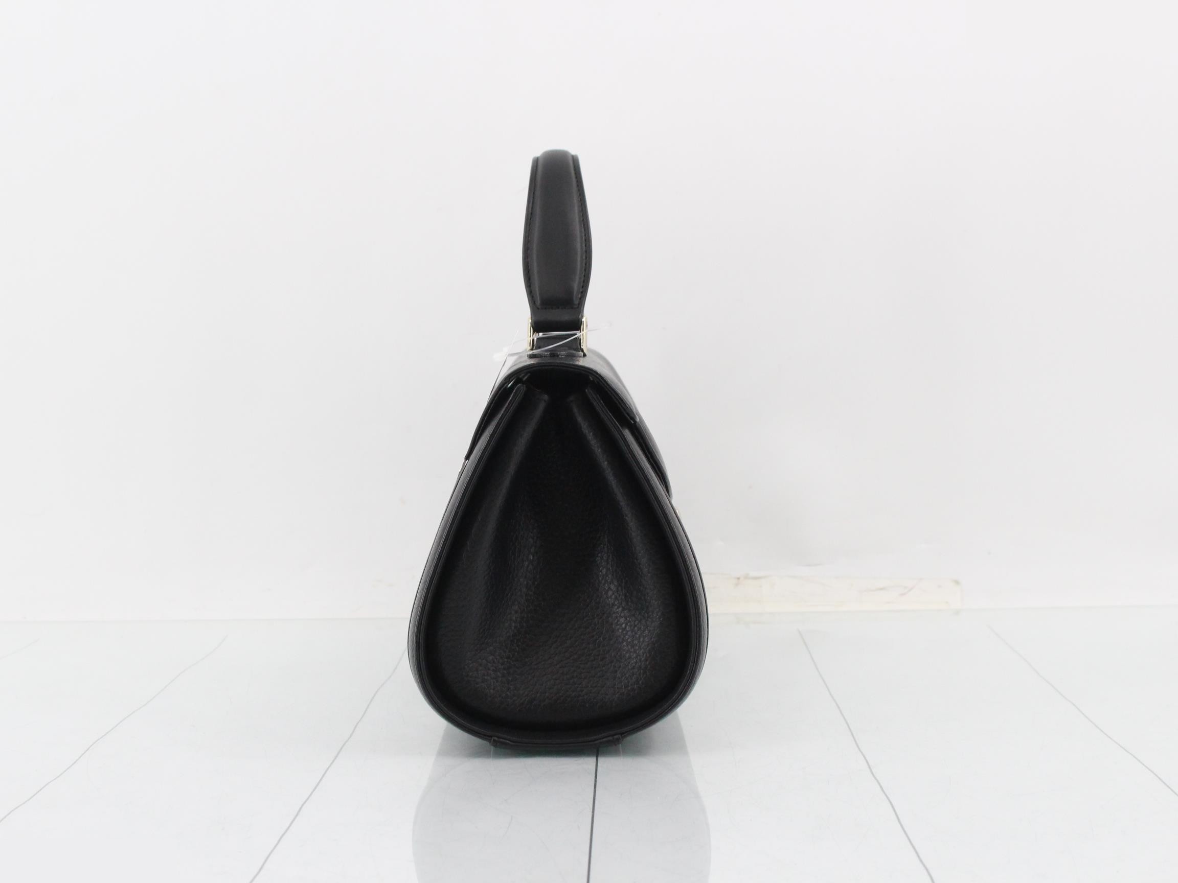 handbag — view 4