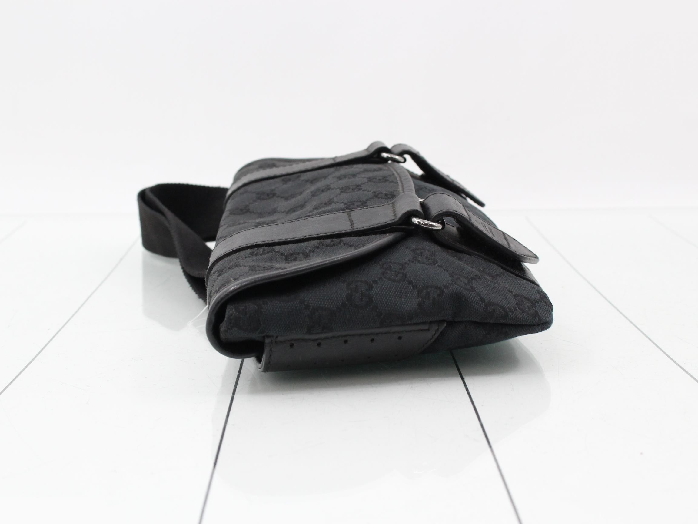 GG Canvas Waist Bag — view 4