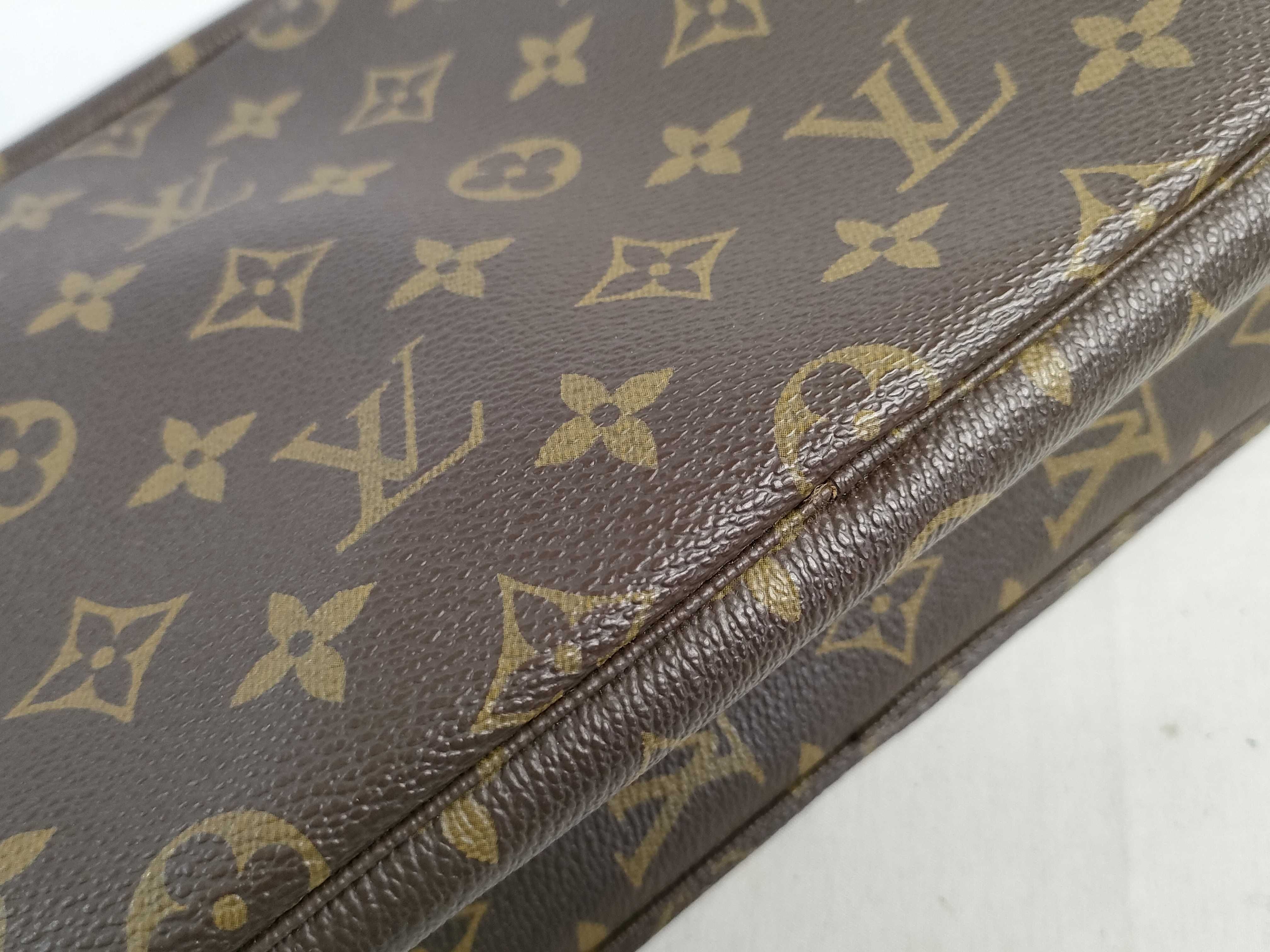 Monogram Louis Vuitton Clutch 834 Second Bag — view 11