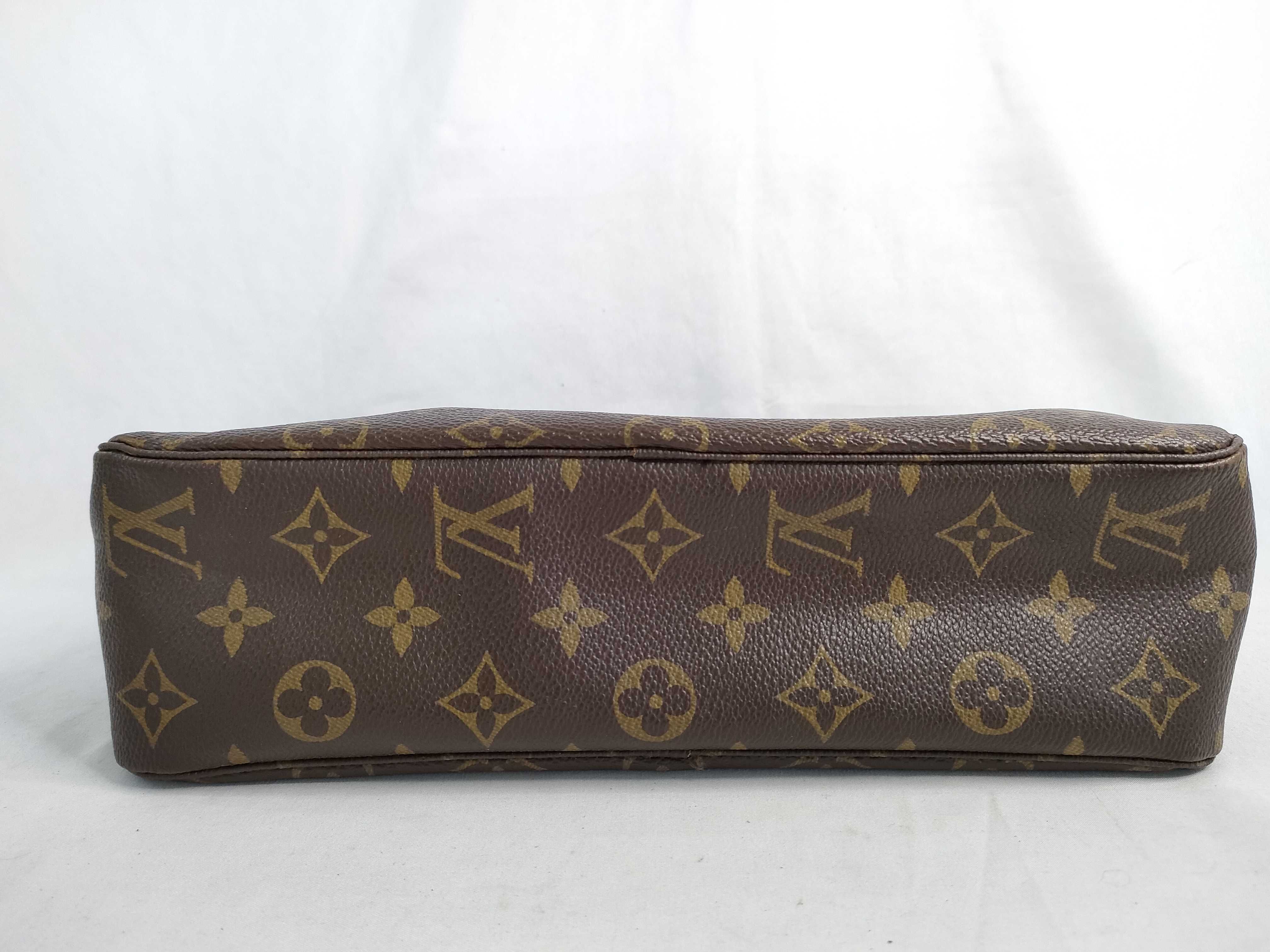 Monogram Louis Vuitton Clutch 834 Second Bag — view 4