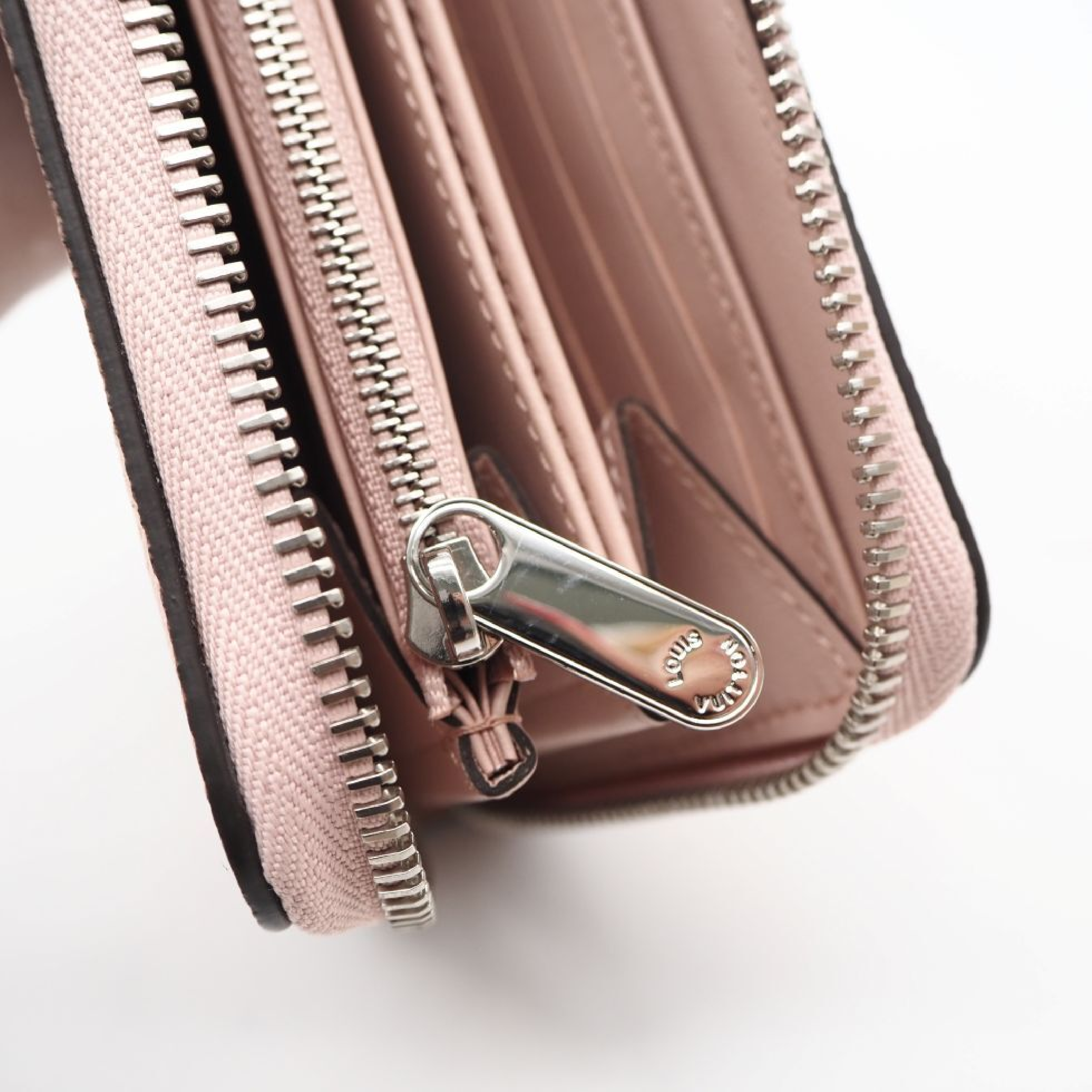 Mahina Zippy Wallet, Jasmine Pink, No IC chip functionality. — view 9