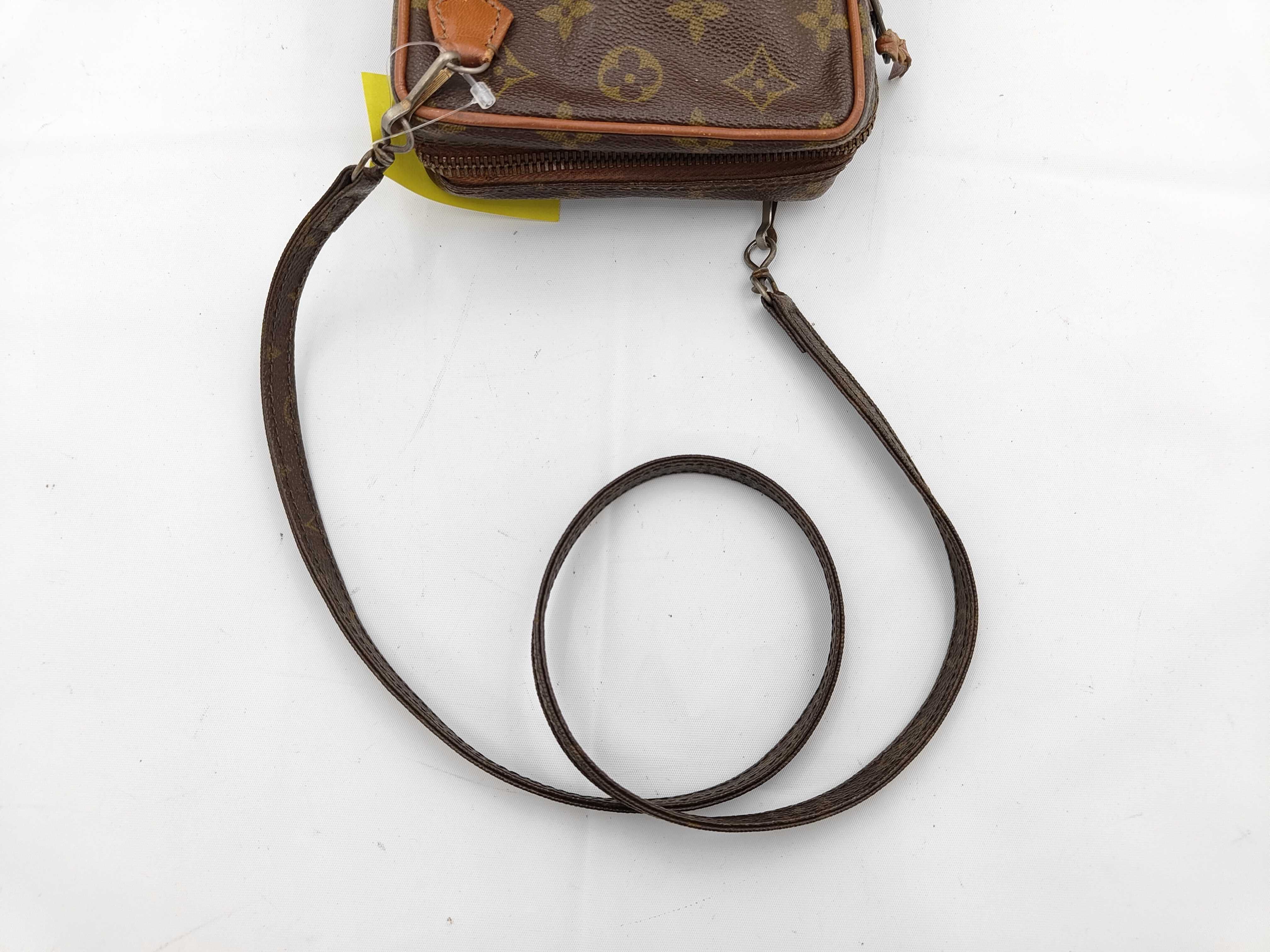 Monogram Shoulder Bag (Old Amazon model) - Zipper loop broken. — view 3
