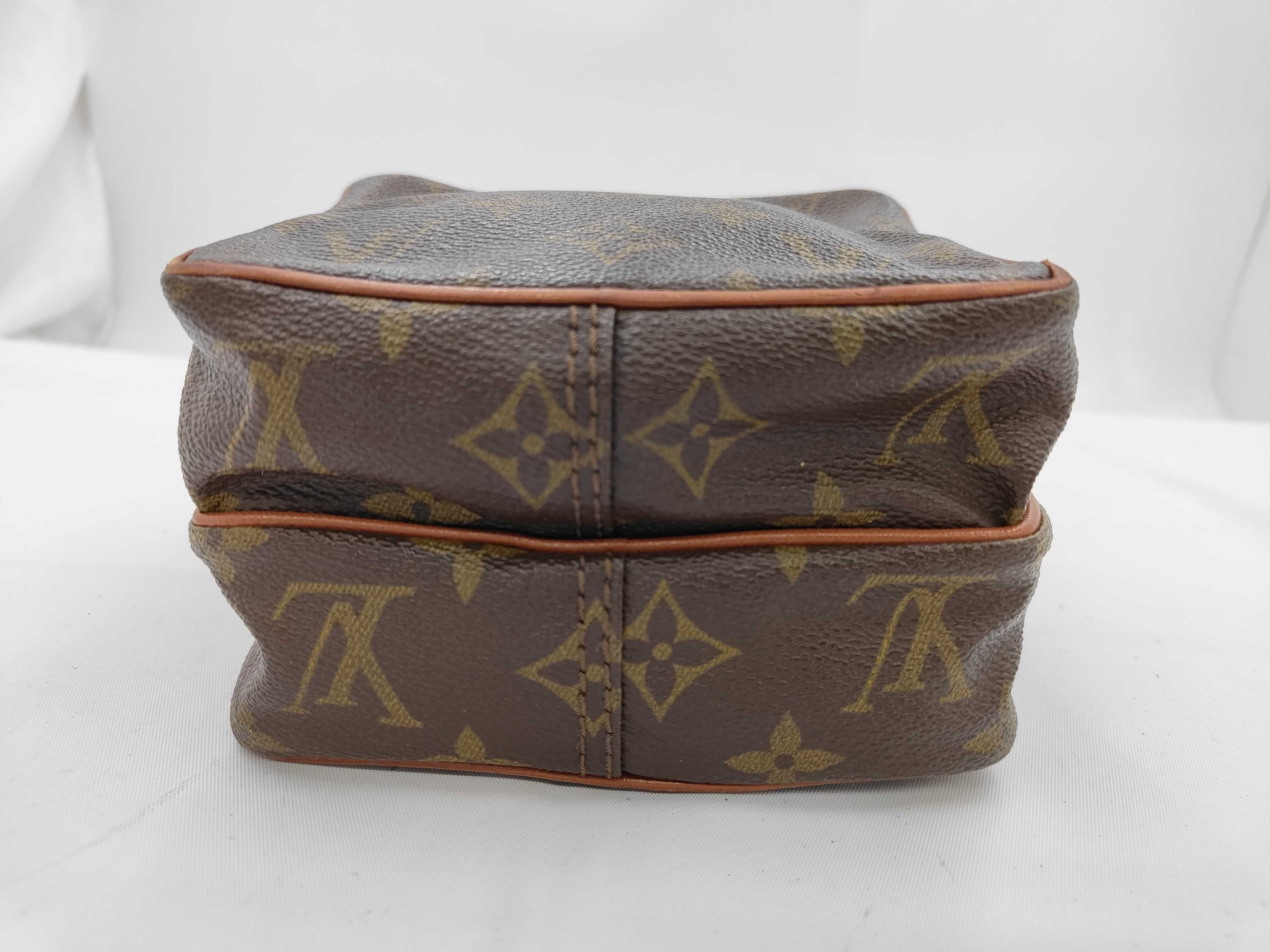 Monogram Shoulder Bag (Old Amazon model) - Zipper loop broken. — view 5