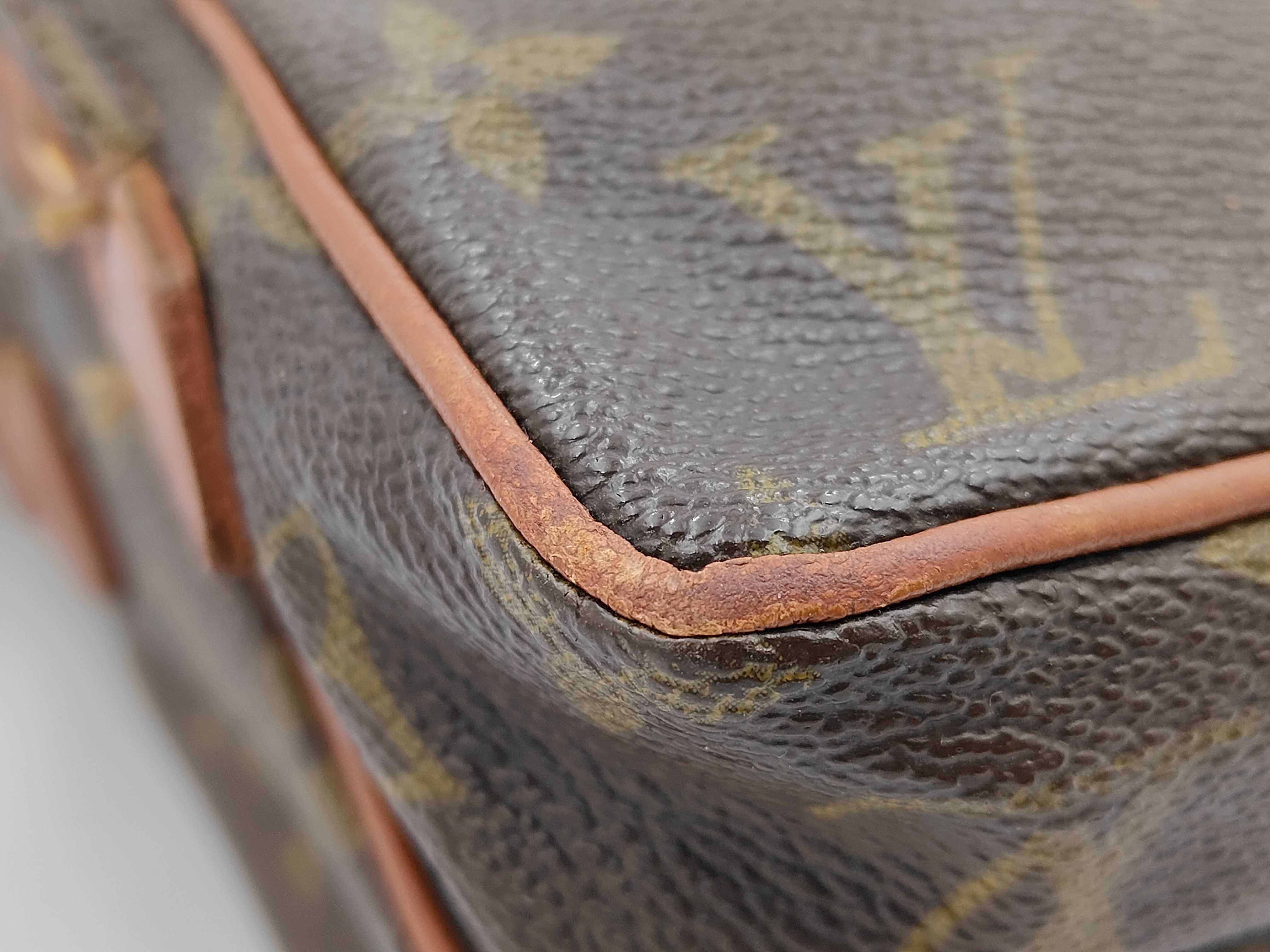 Monogram Shoulder Bag (Old Amazon model) - Zipper loop broken. — view 6