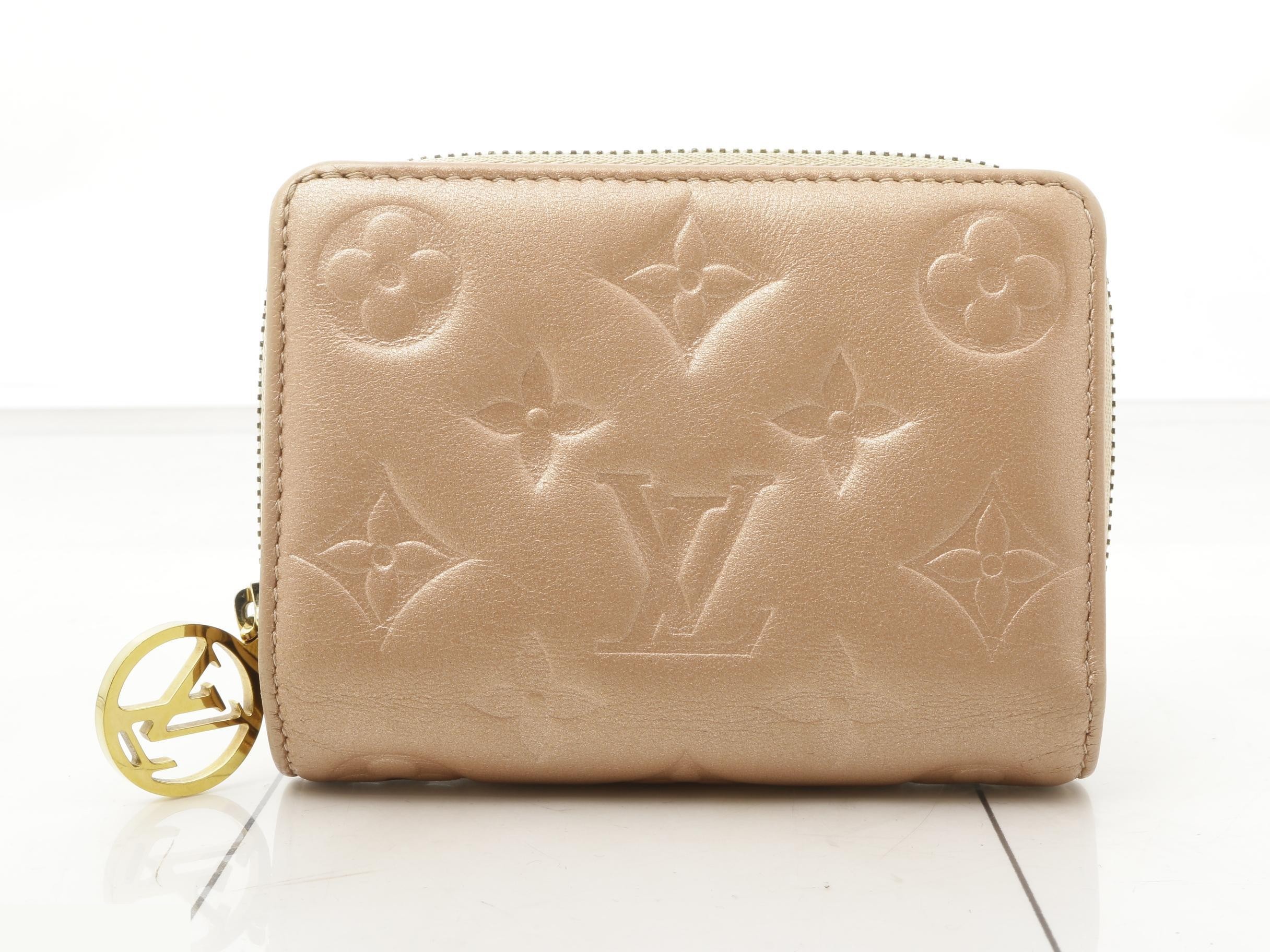 Monogram Coussin Embossed Portefeuille Lou Rose Gold RFID