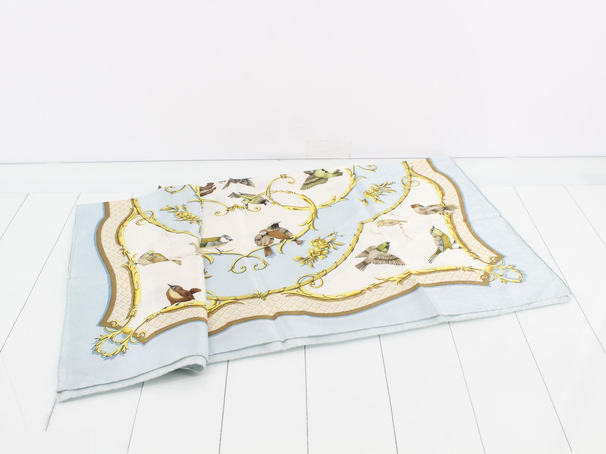 Carré 90 Key to a World of Freedom - Silk Scarf — view 3