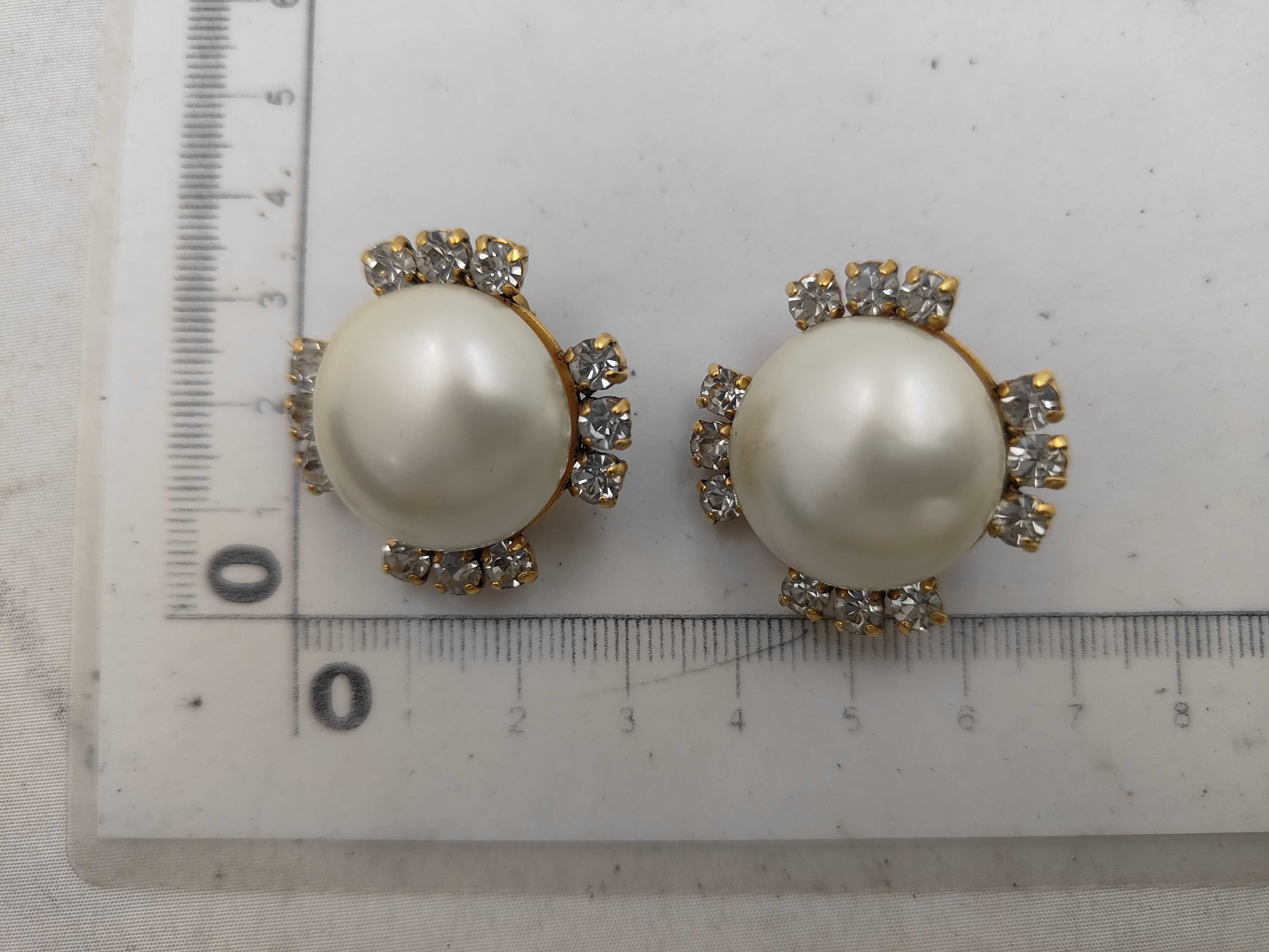 Serial number unknown / Earrings / GP Earrings — view 4