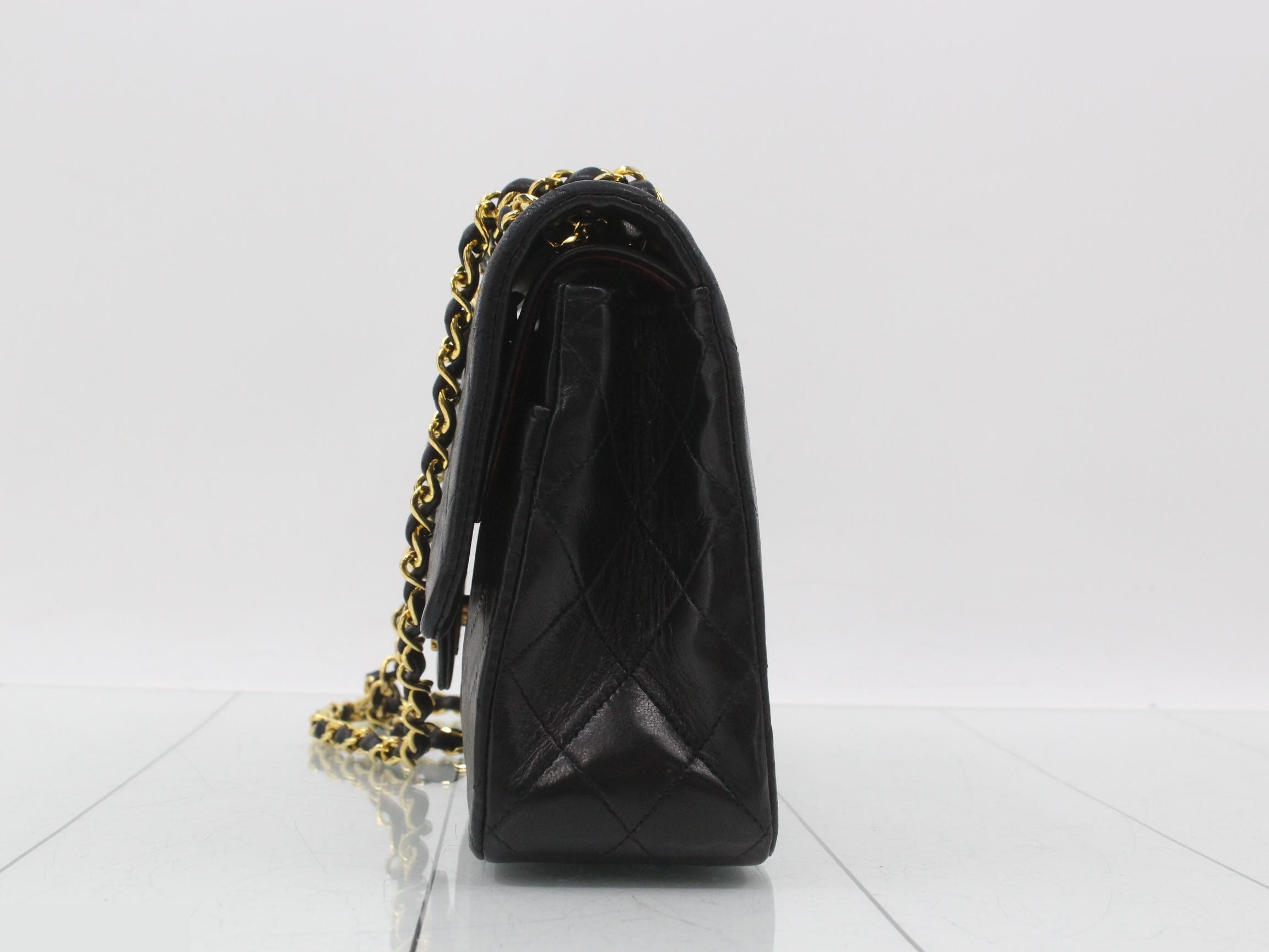 Matelassé 25 Shoulder Bag, Unit 1 — view 3