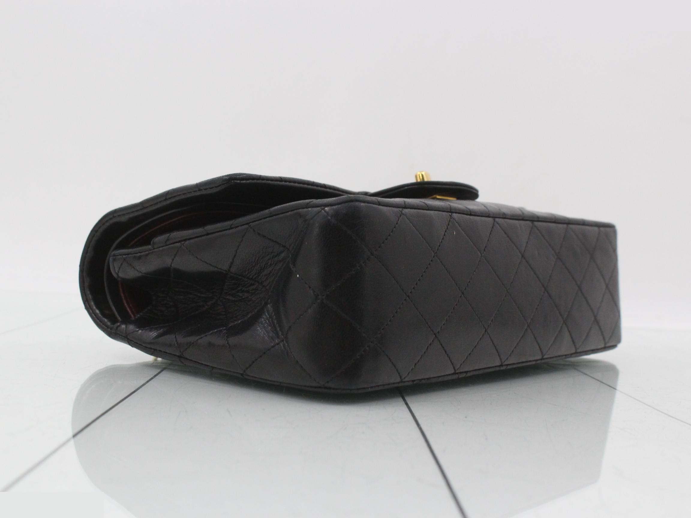 Matelassé 25 Shoulder Bag, Unit 1 — view 5