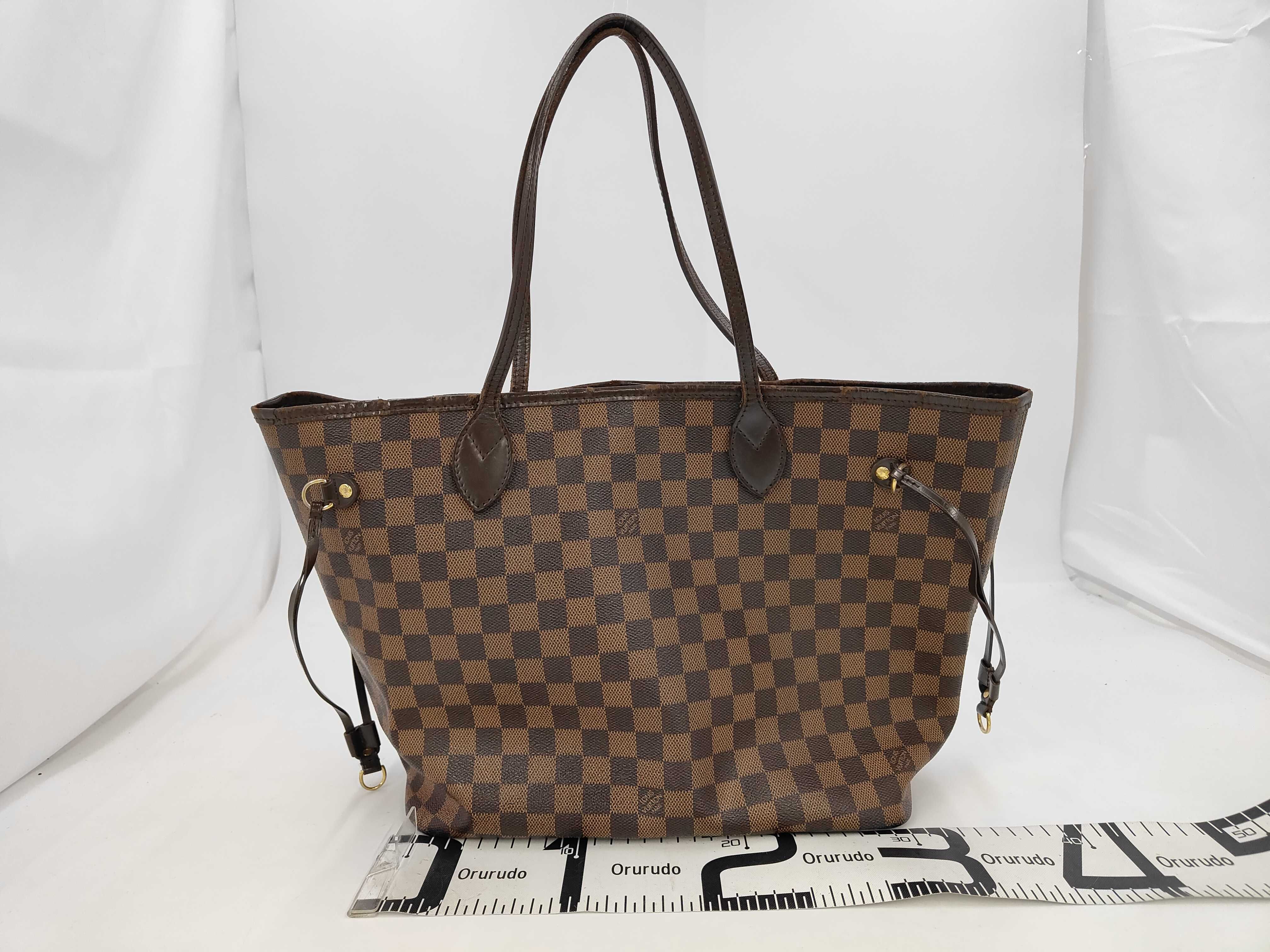 Damier Neverfull MM Tote Bag — view 2