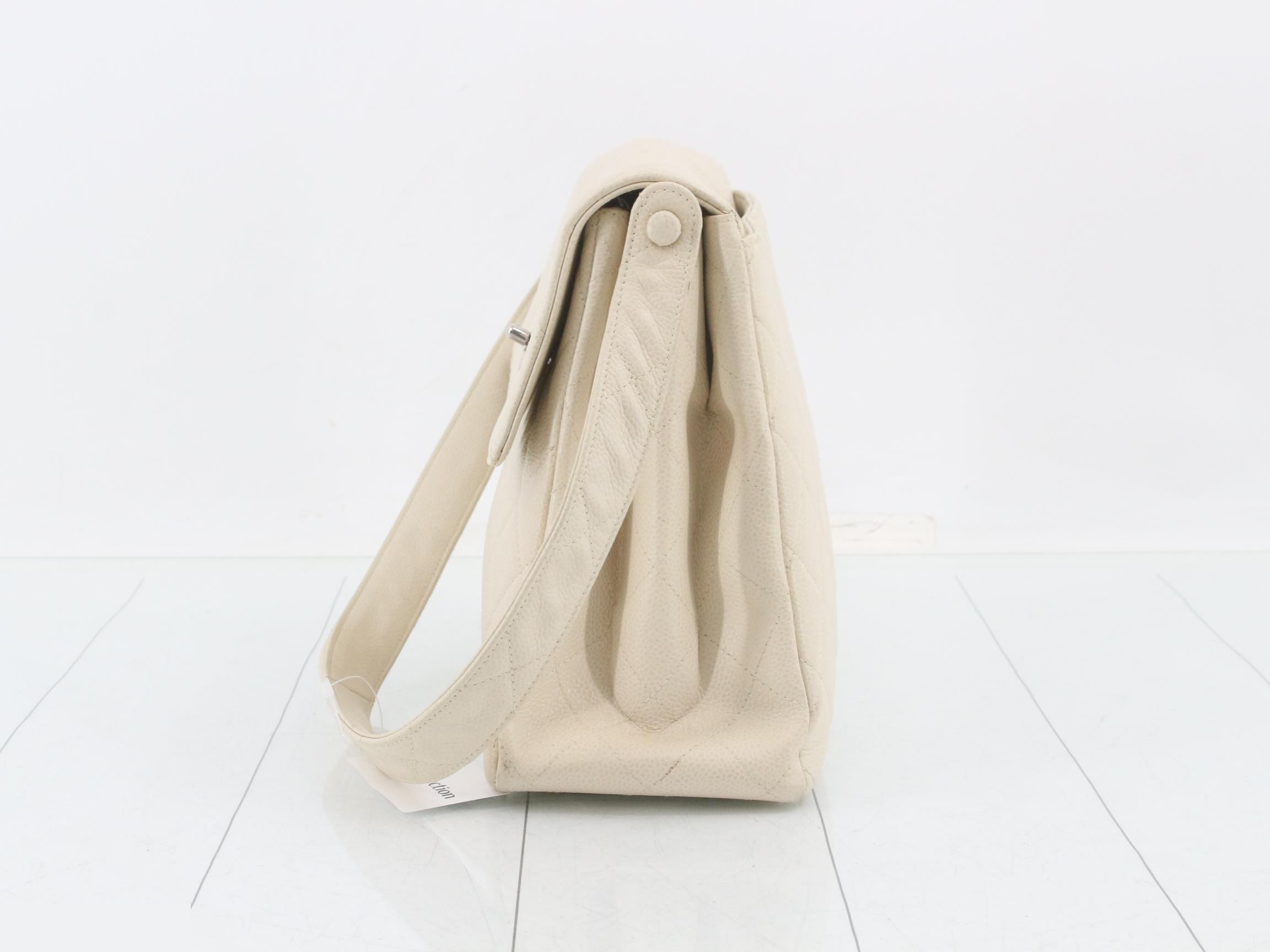 Matelassé (bag) - Shoulder bag — view 3