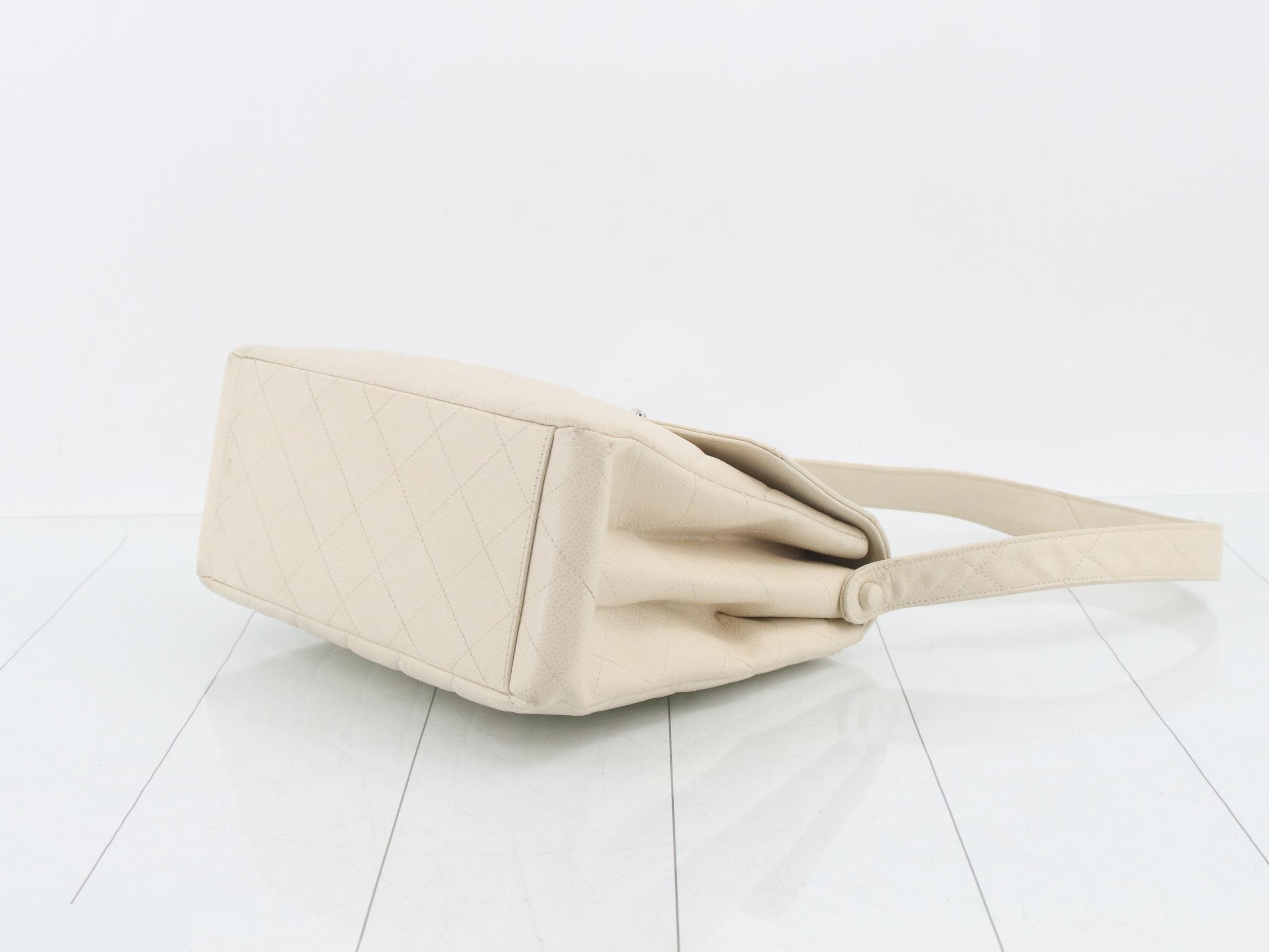 Matelassé (bag) - Shoulder bag — view 6