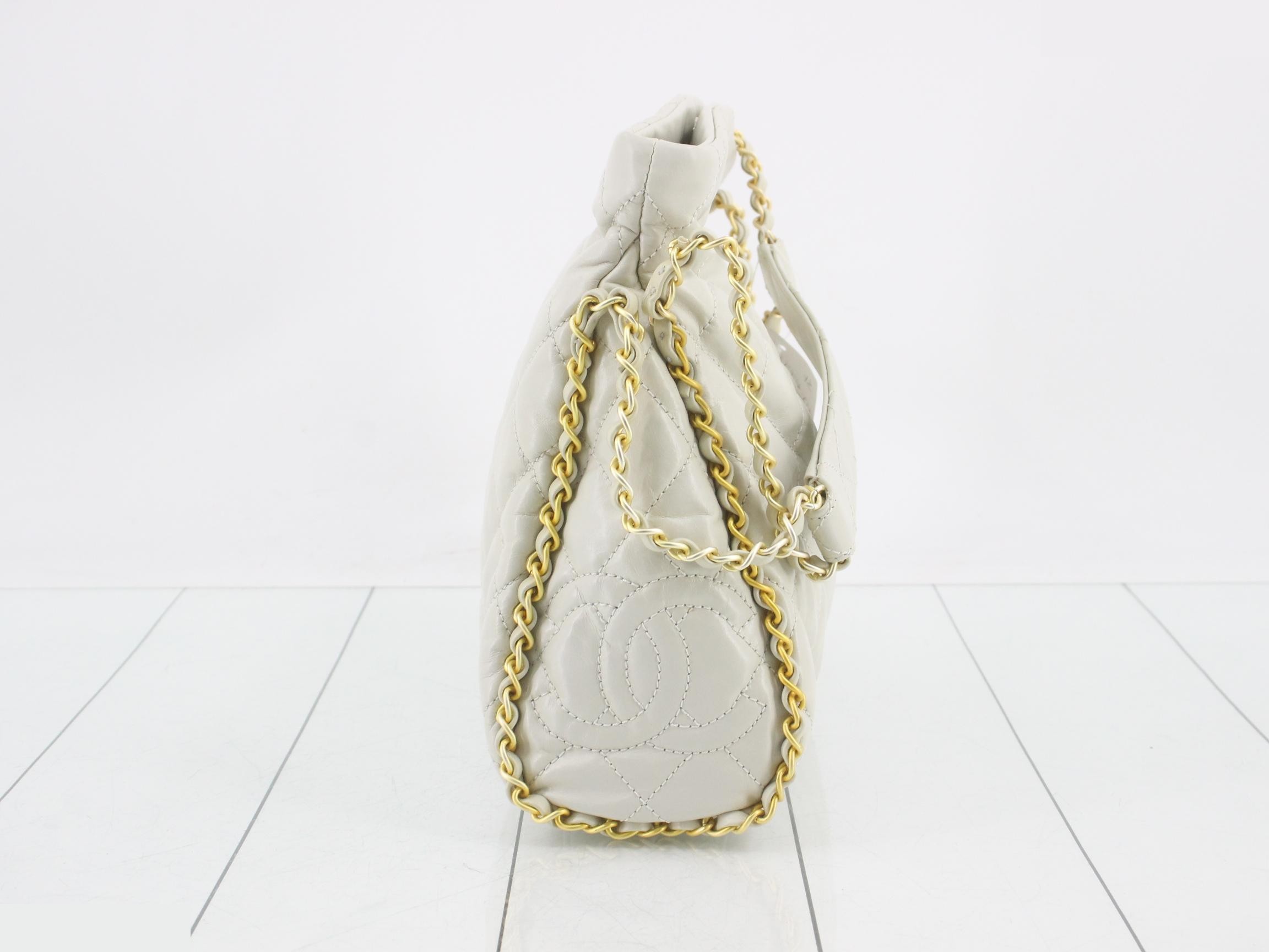 Matelassé (bag) - Shoulder bag — view 4
