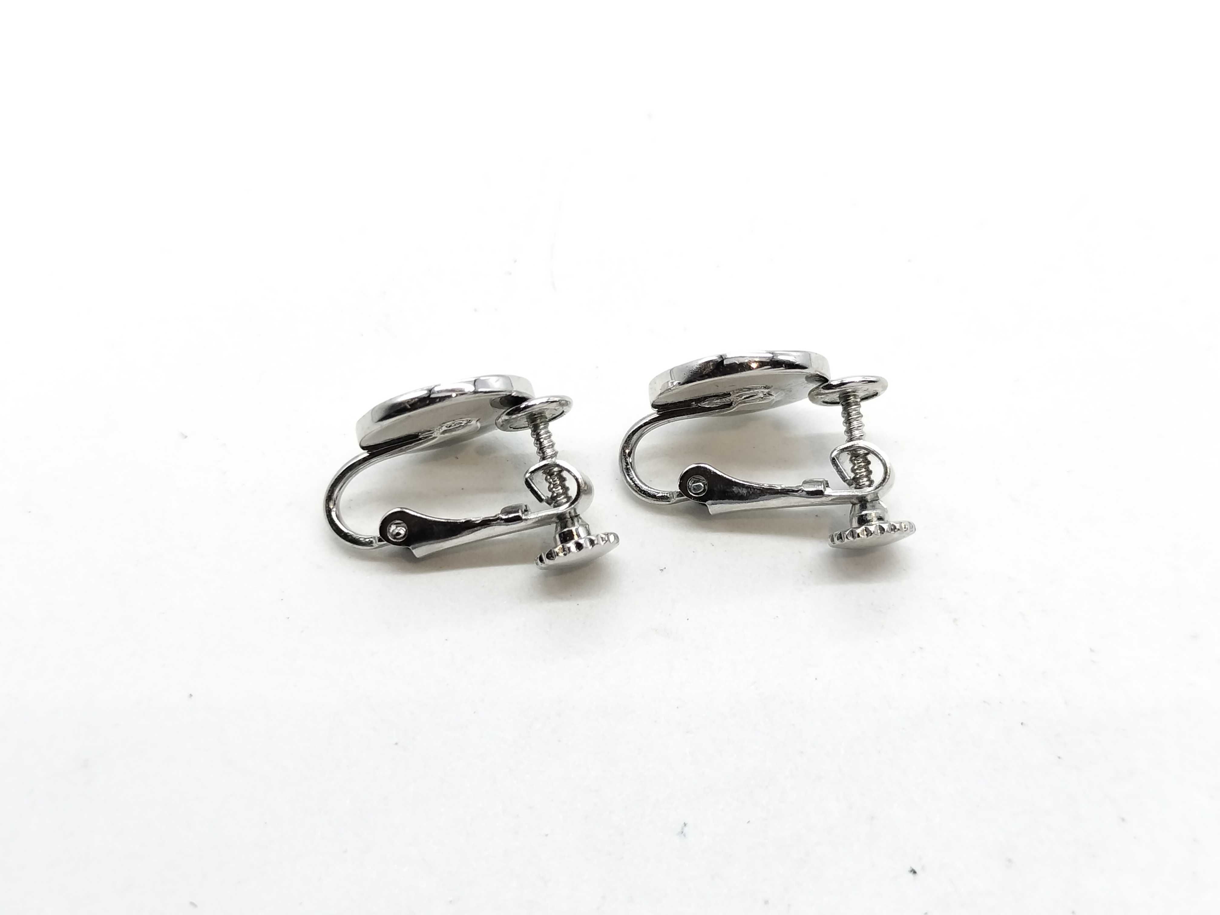 Earrings — view 3