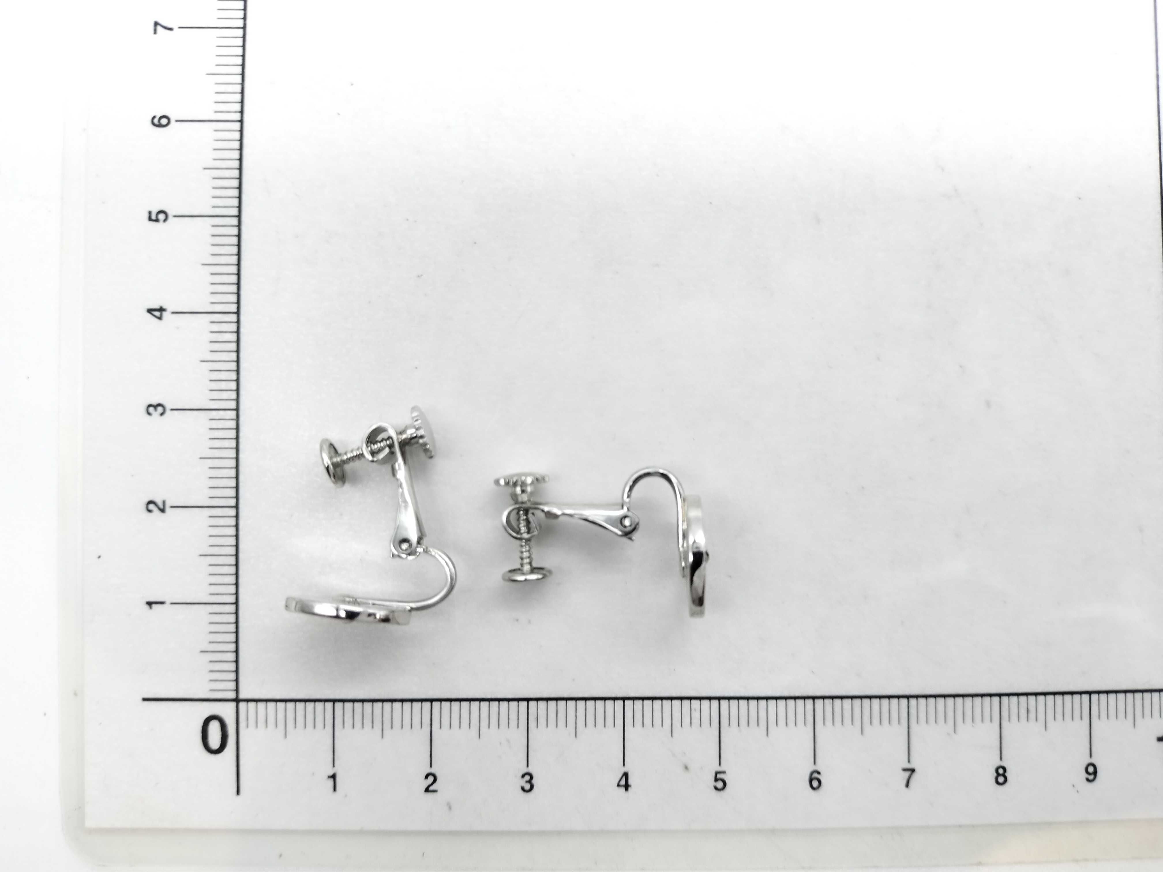 Earrings — view 5