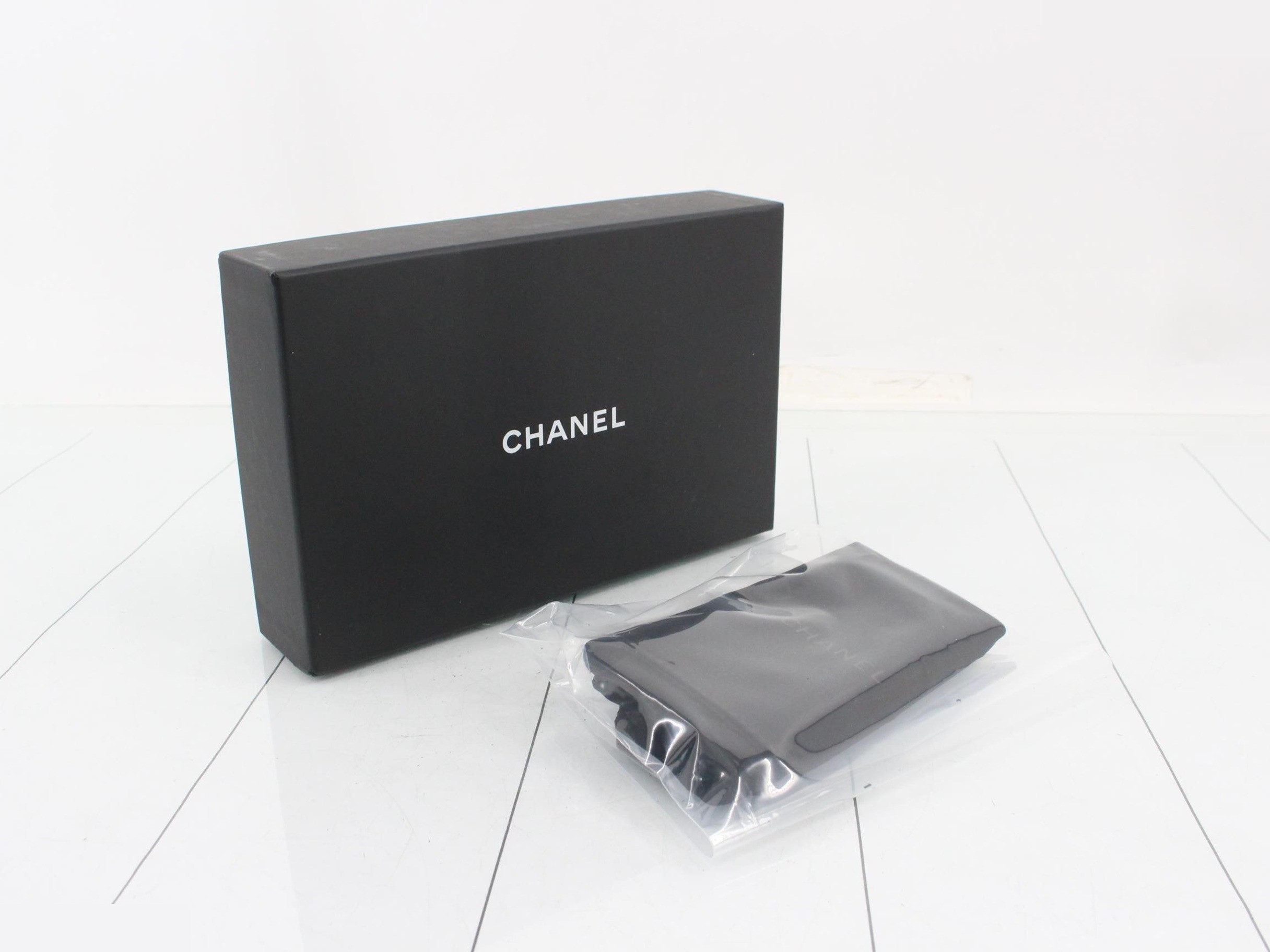 Boy Chanel Medium Wallet, Lambskin, Black, Serial Number , Includes Box, Dust Bag, etc. — view 5