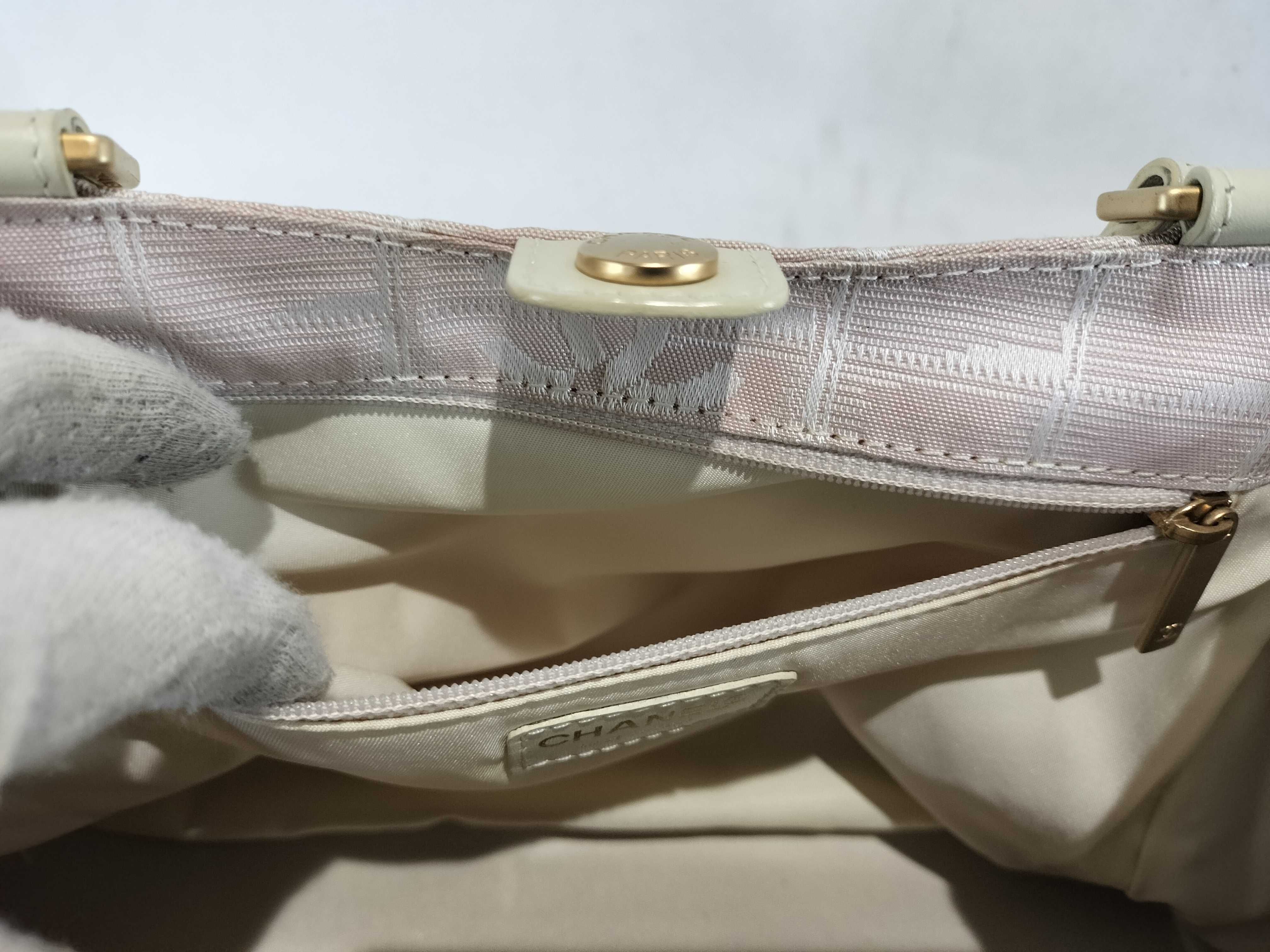 New Travel Line Pink Handbag — view 10