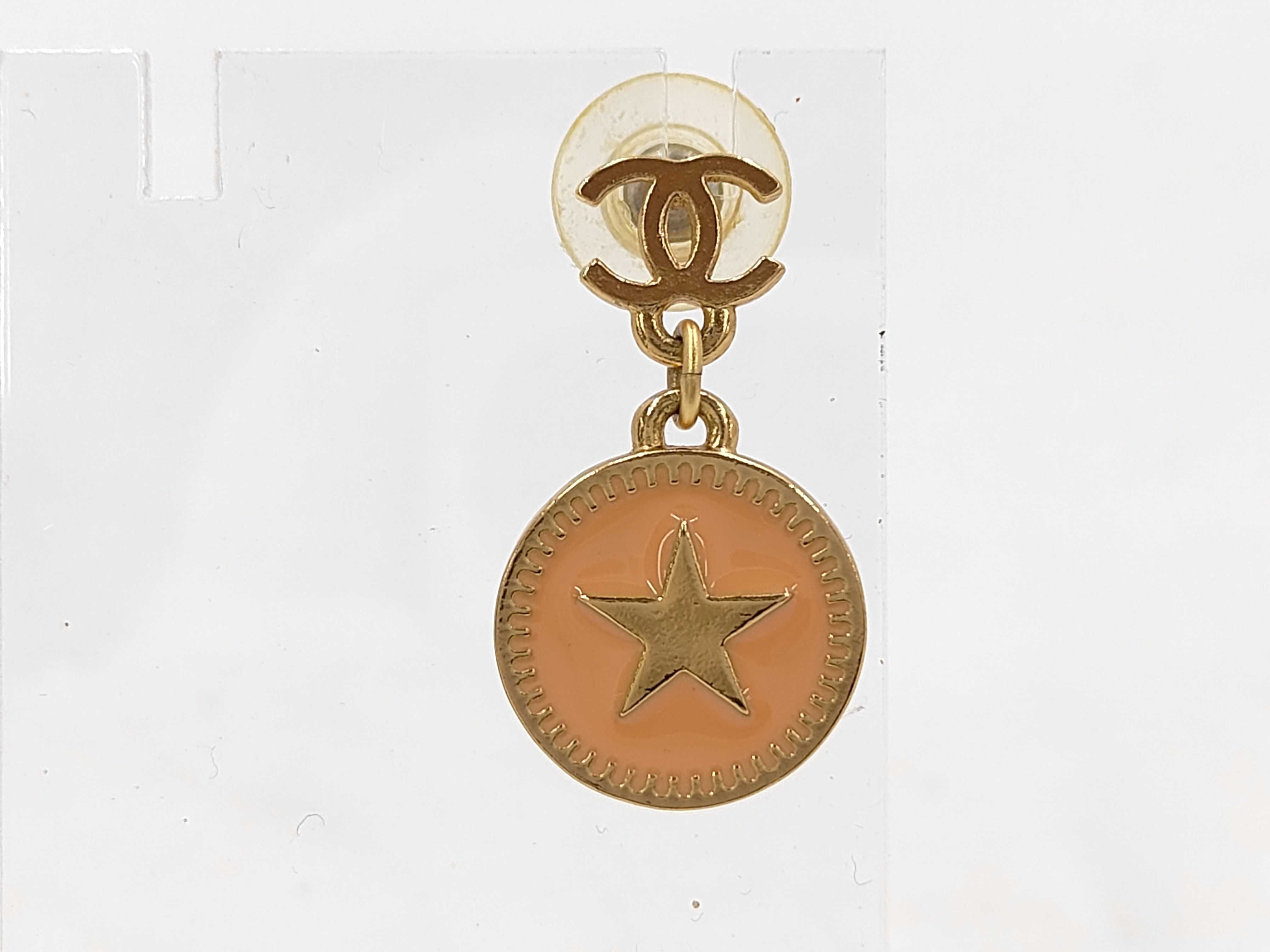 (Chanel) single earring