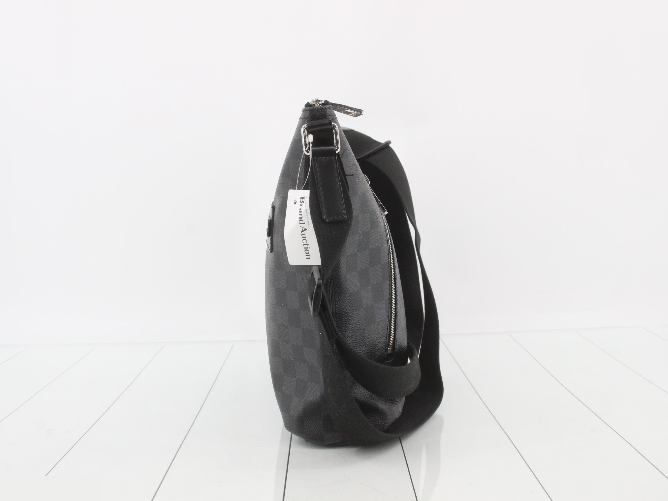 Damier Graphite Mick GM — view 3