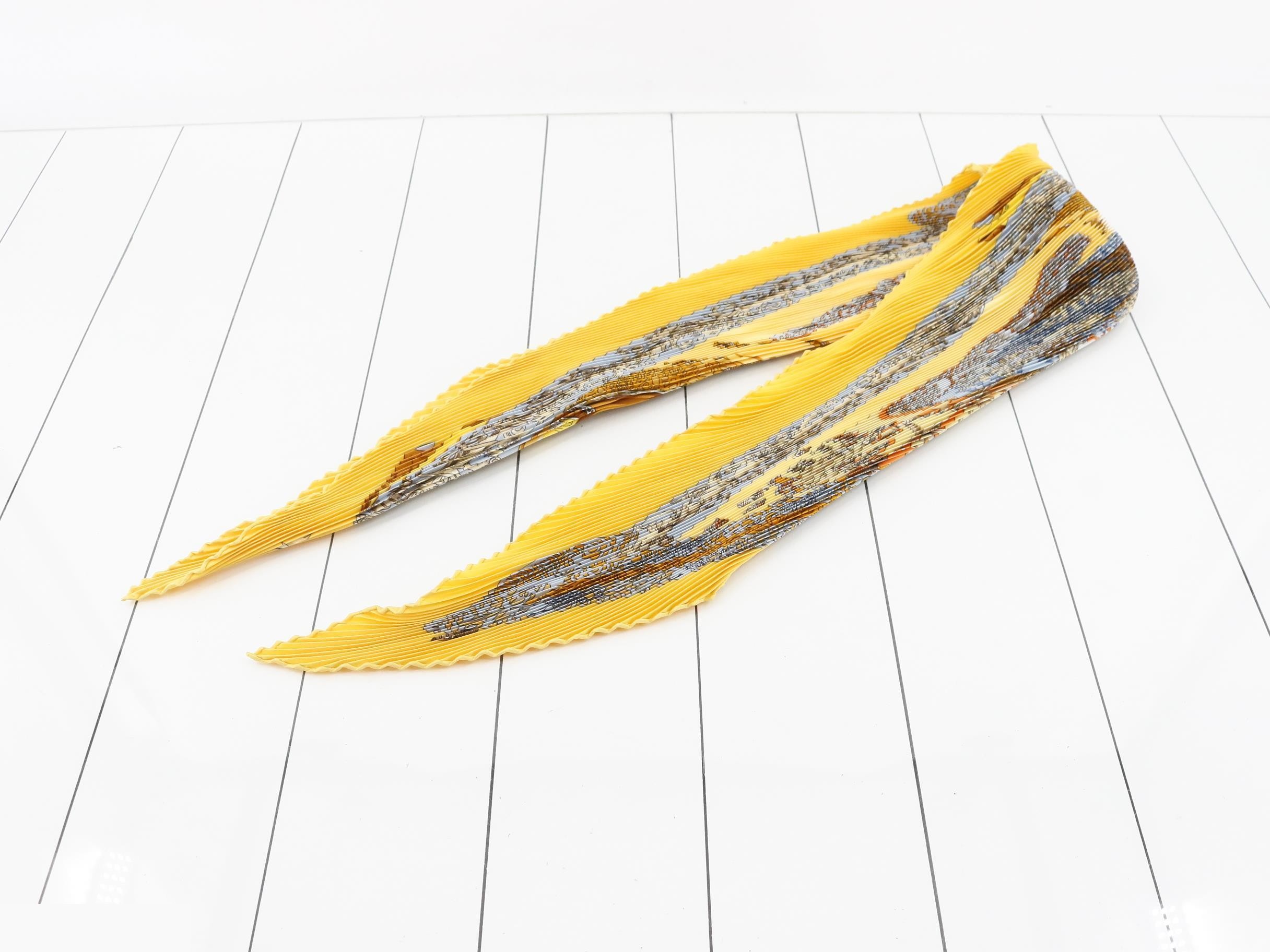 Pleated scarf, Atlantis, box — view 3
