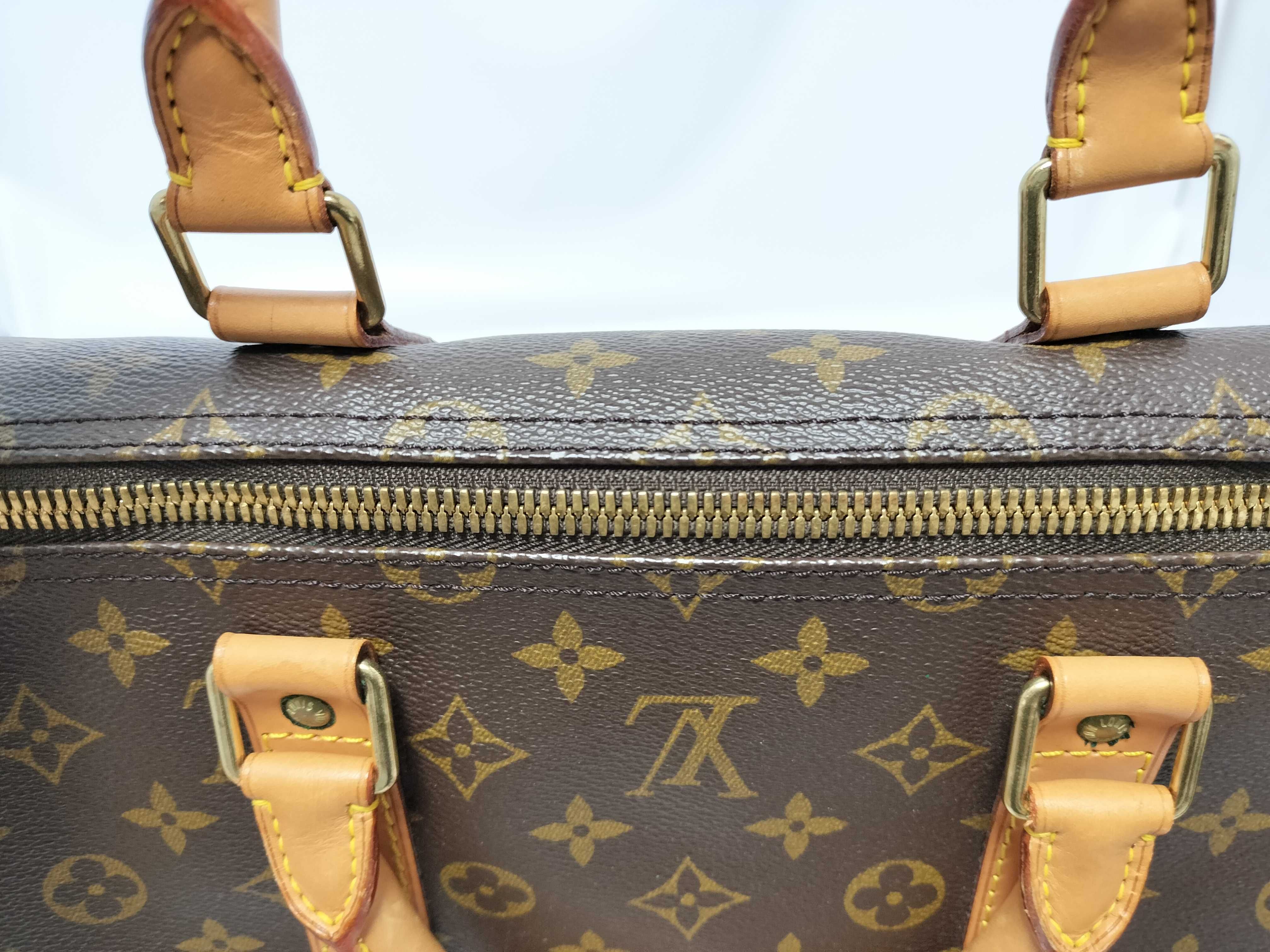 LV Keepall Bandoulière 55 M41414 Monogram Boston Bag with Key, Padlock, Strap, Handle Strap, Name Tag, and Dust Bag — view 6