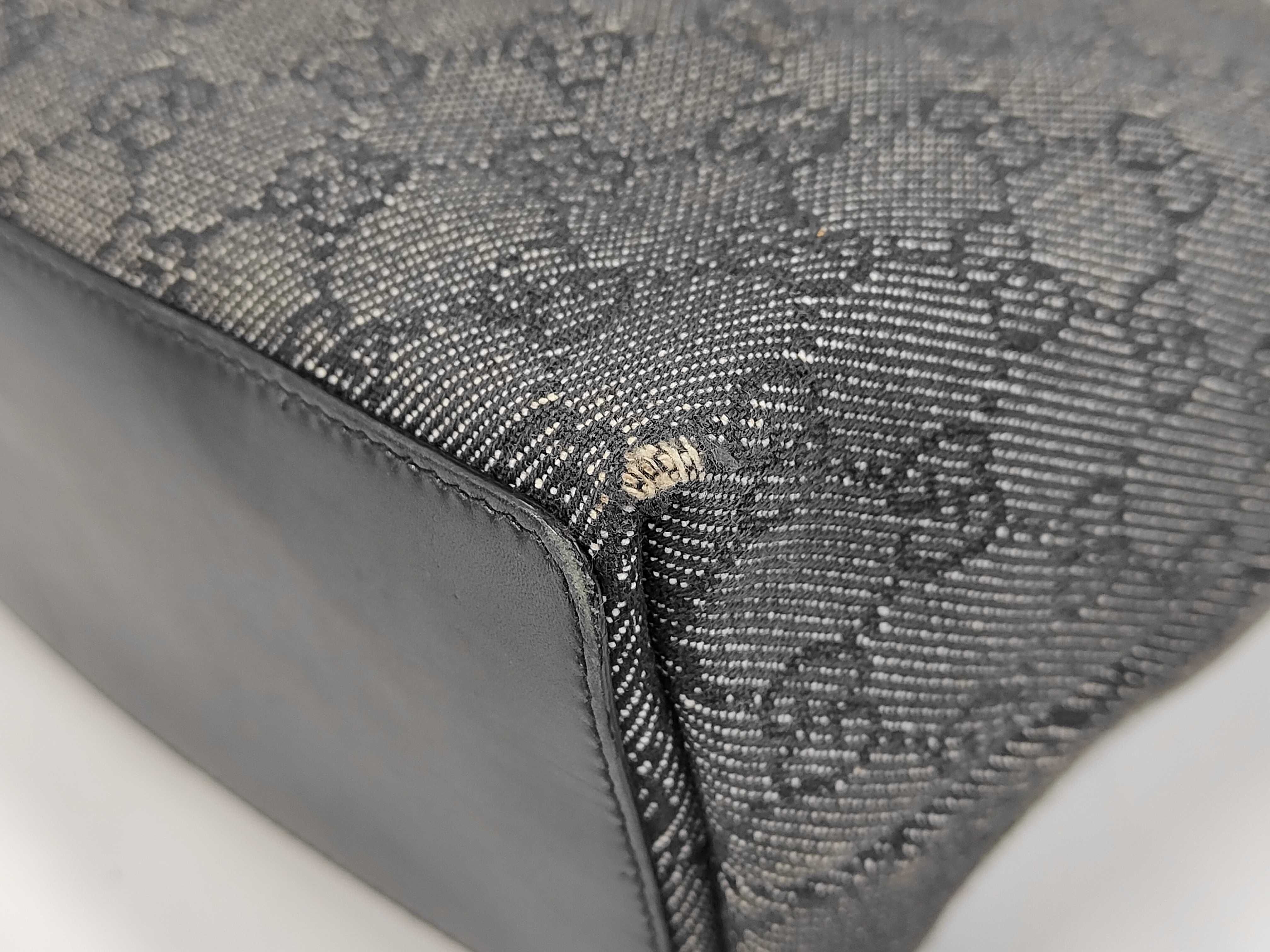 handbag — view 4