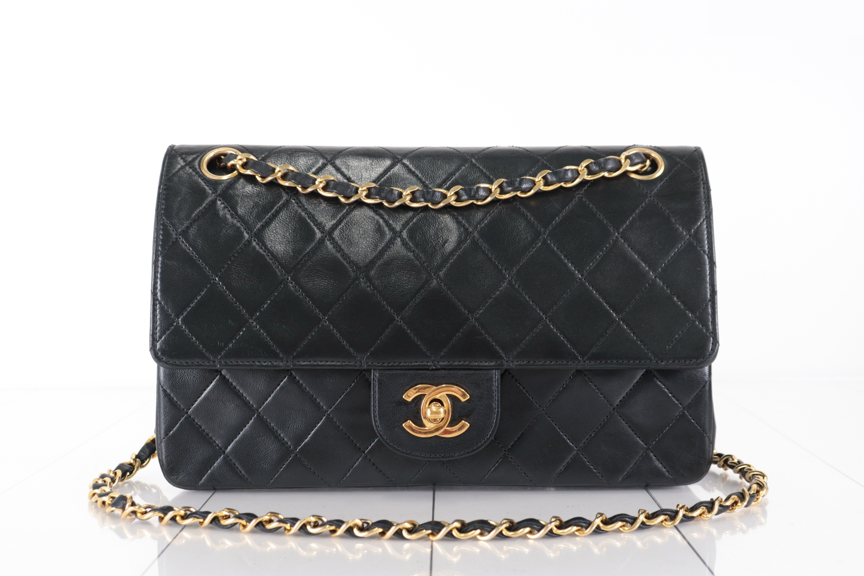 Double flap 25 Lambskin Chain Shoulder Bag, Series 0