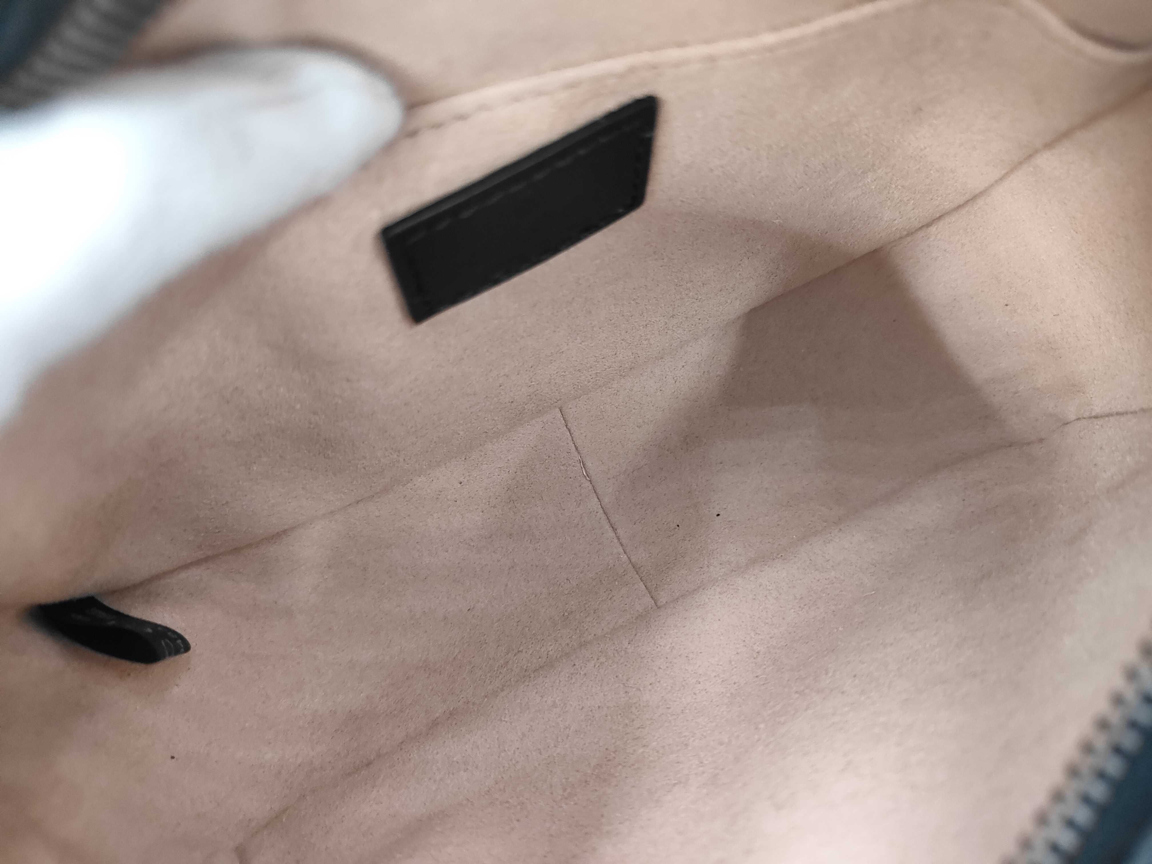 GG Marmont Shoulder Bag — view 6