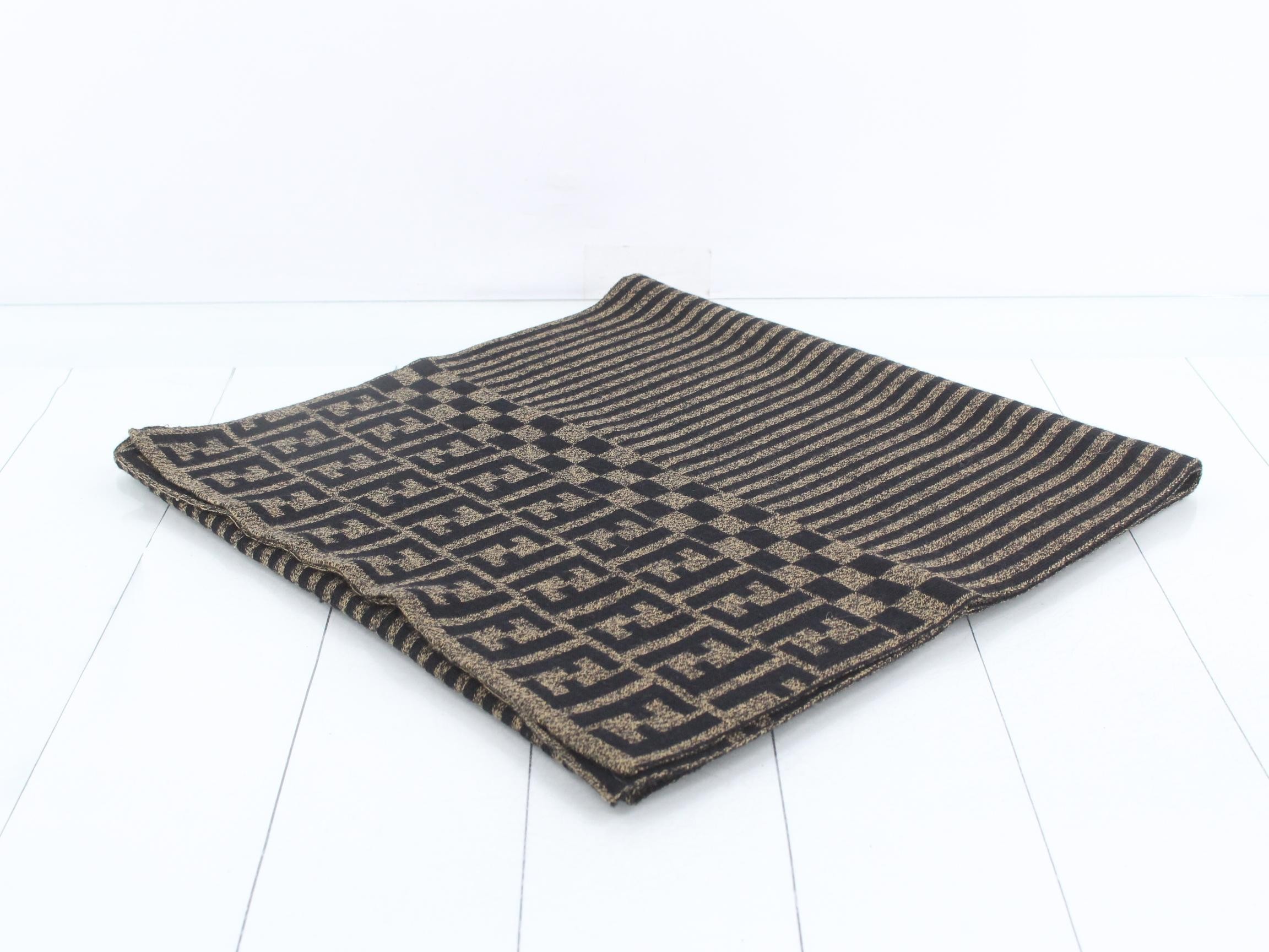 Zucca Scarf