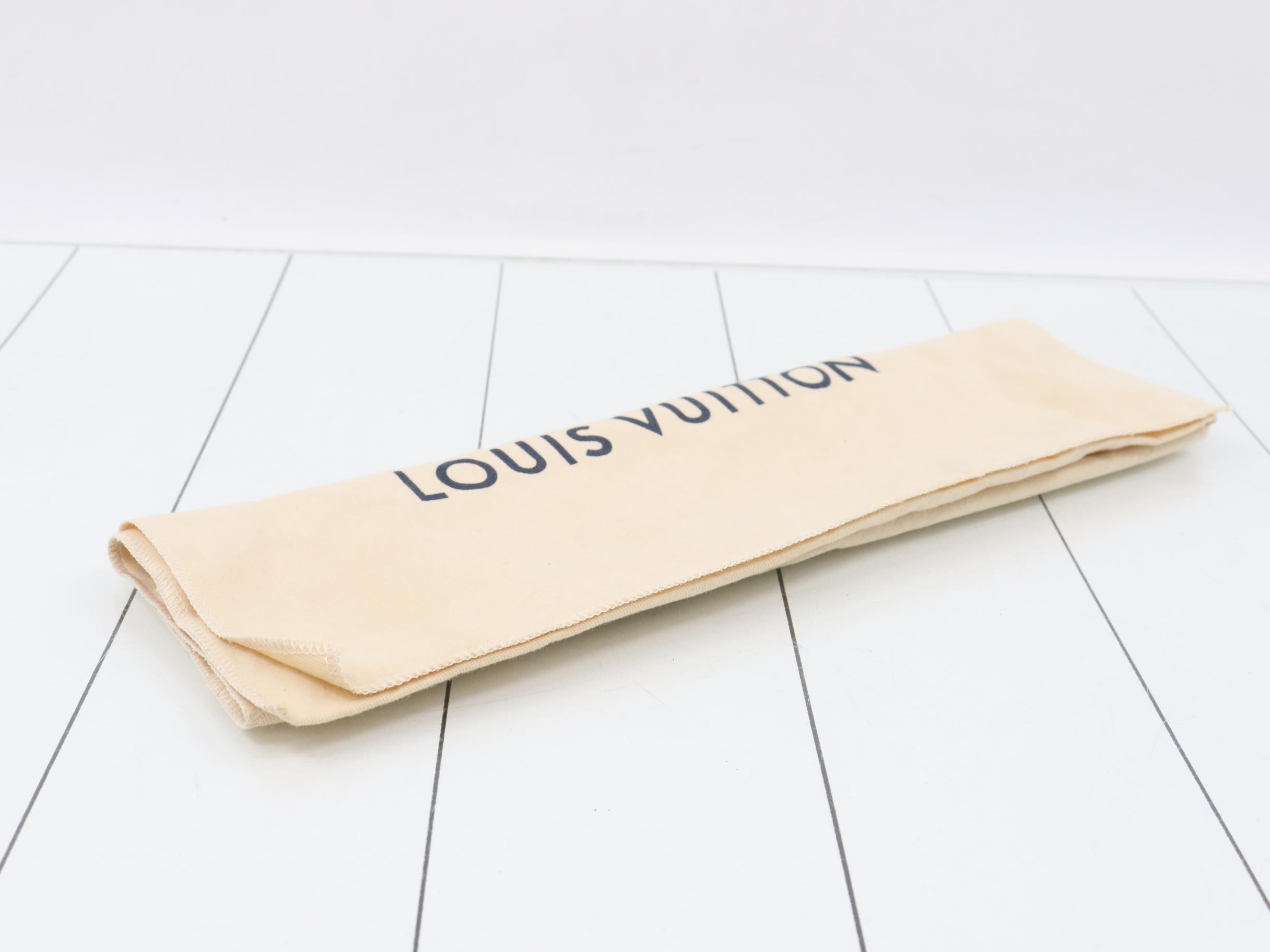 Multi Pochette New Wave Shoulder Bag — view 7