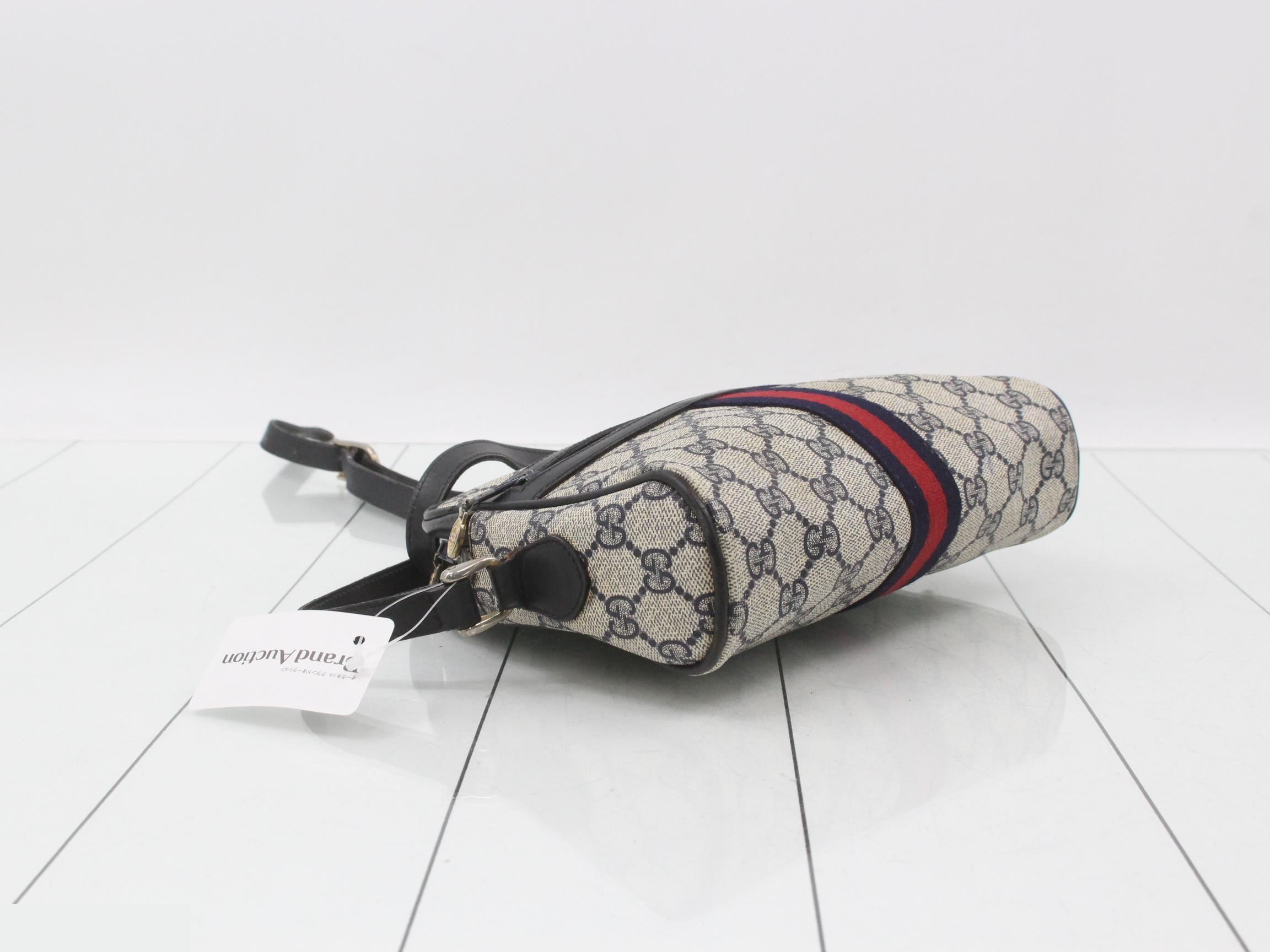 Vintage Gucci shoulder bag, Sherry line, navy — view 5