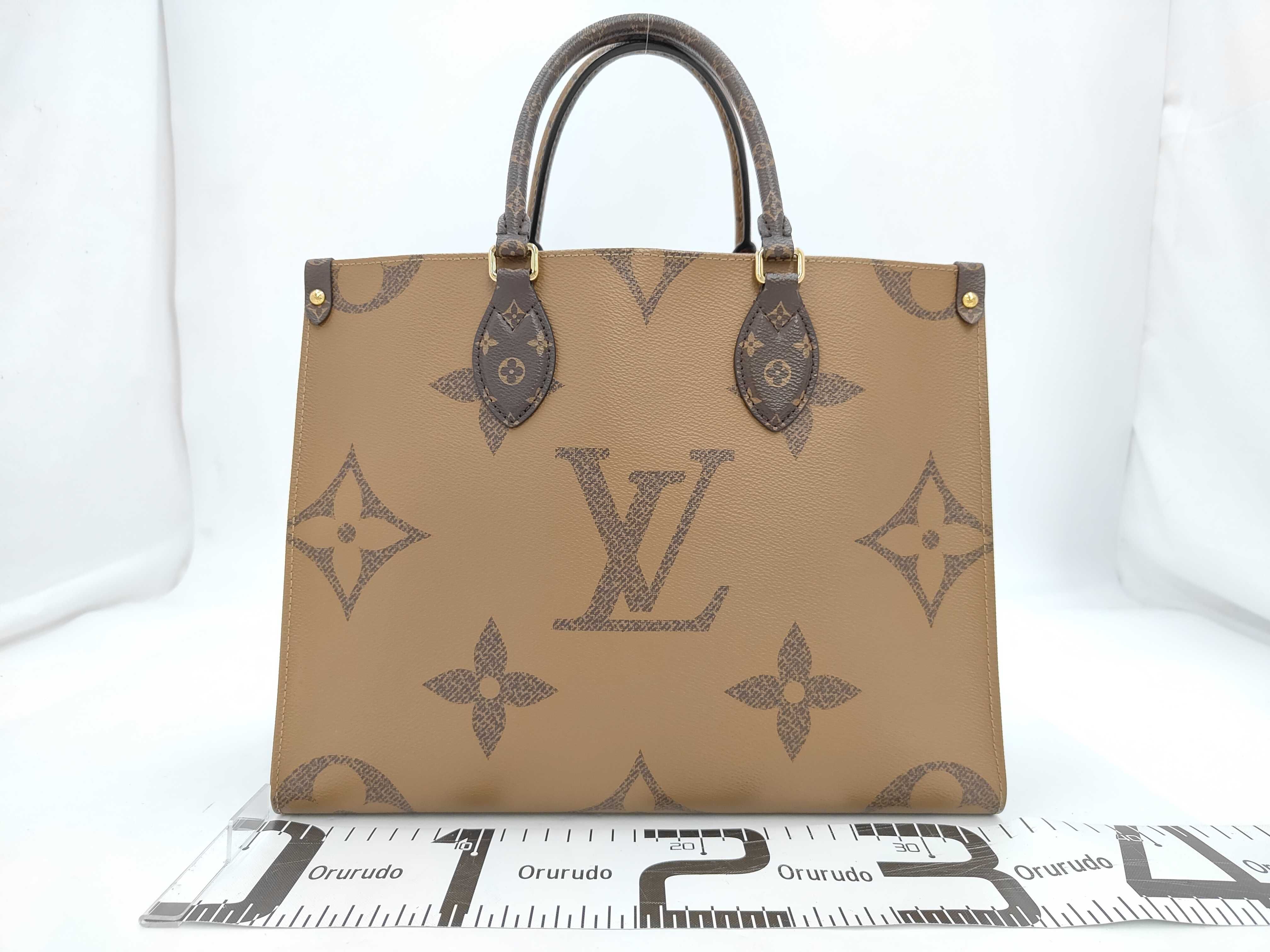 OnTheGo M size Monogram Coated Canvas Tote Bag Shoulder & Handbag Tote Bag — view 2