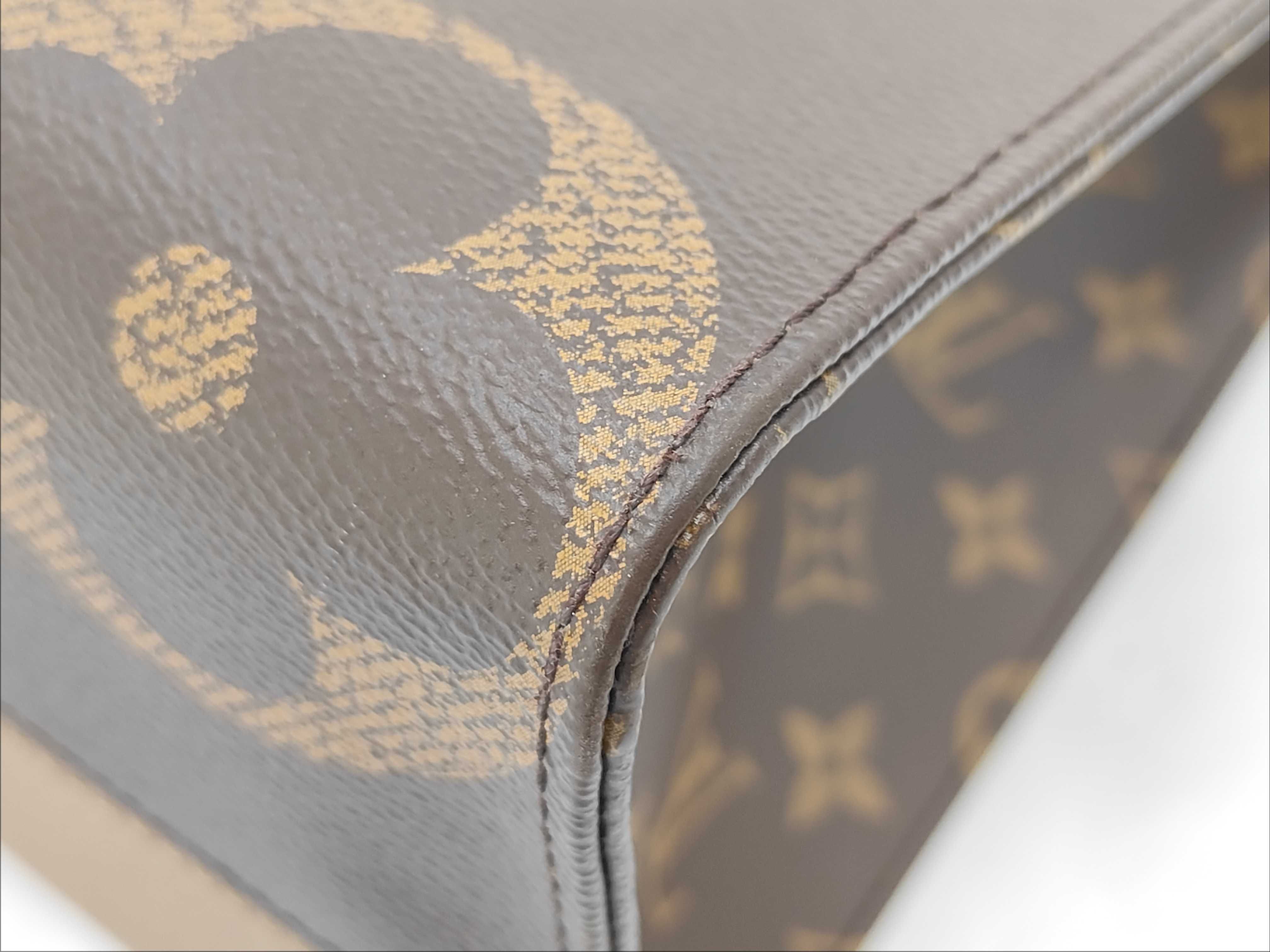 OnTheGo M size Monogram Coated Canvas Tote Bag Shoulder & Handbag Tote Bag — view 7