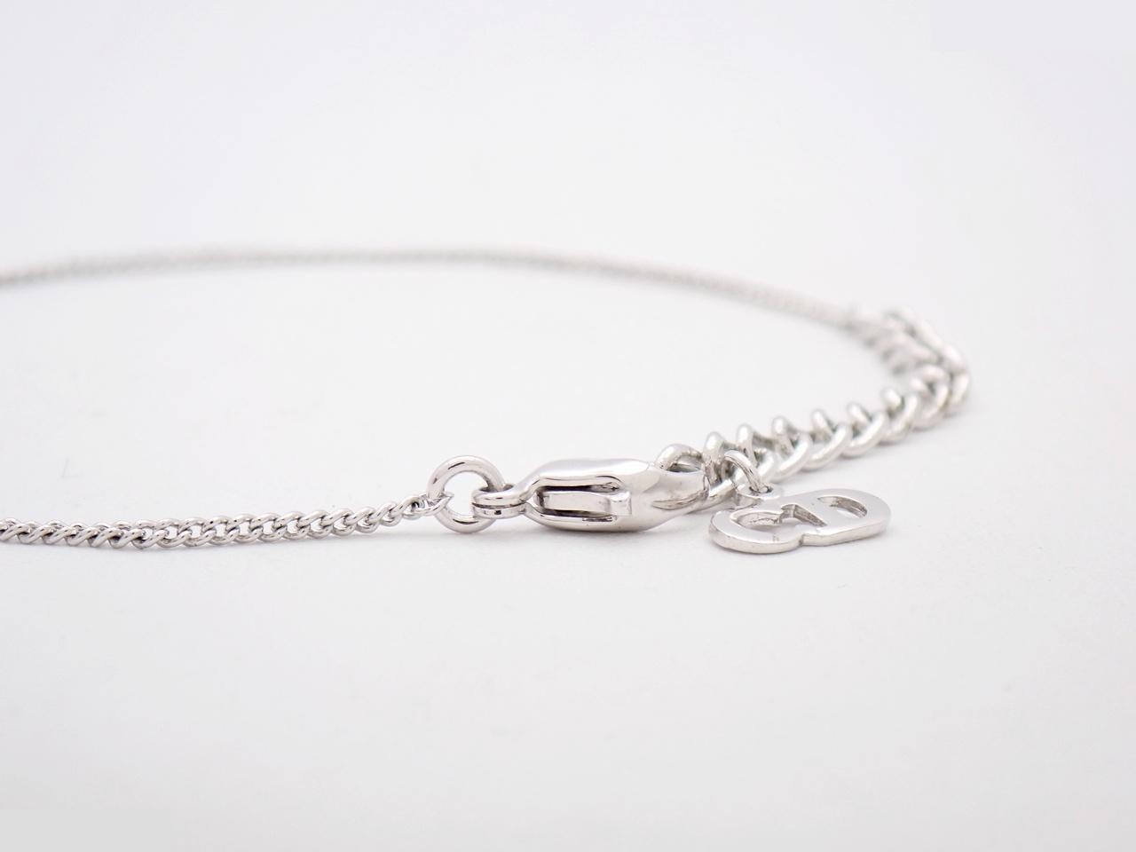 Other lines: Precious metal bracelets and bangles (metal), wrist circumference approximately 21 cm. — view 3