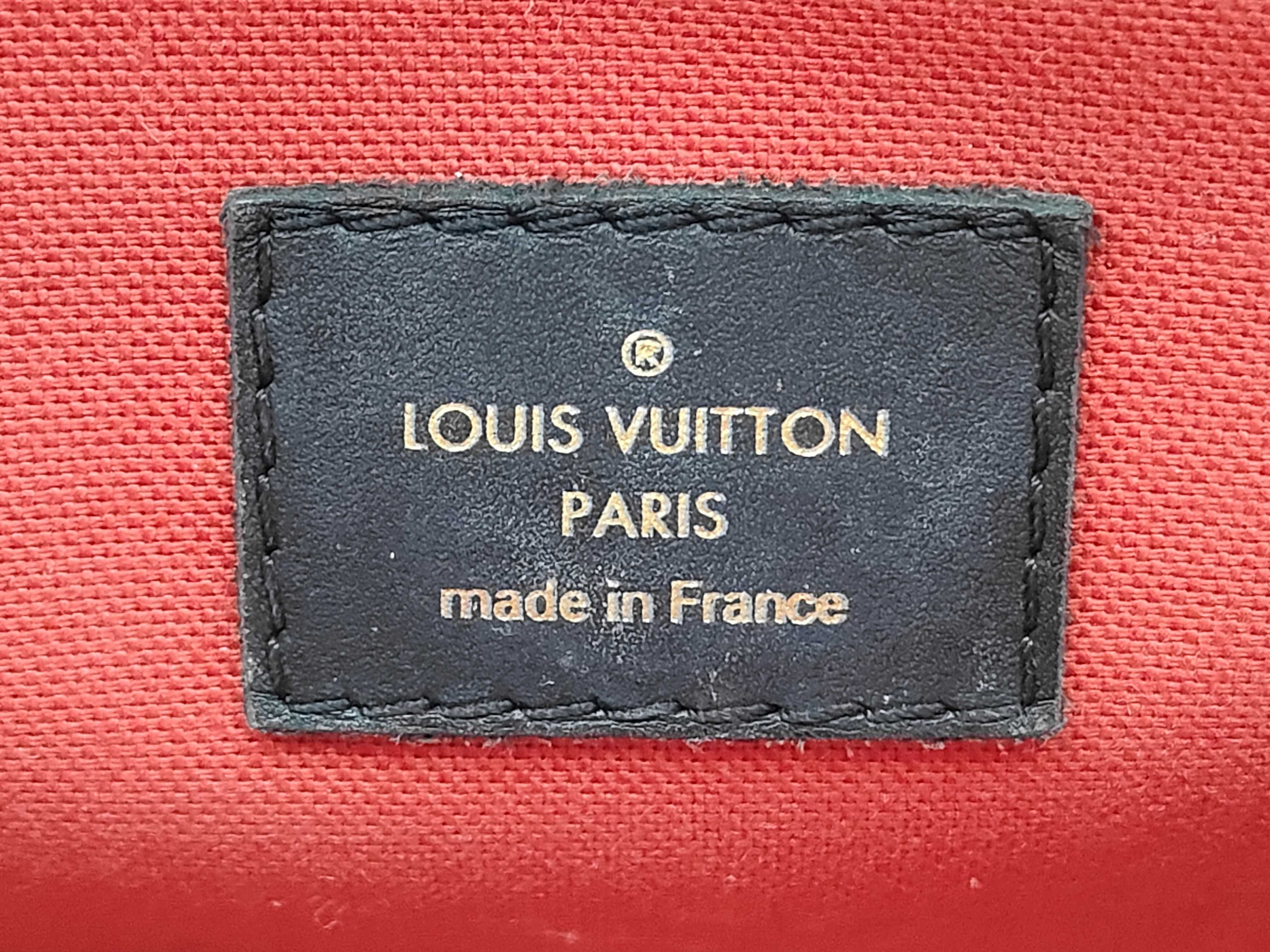 Reverse OnTheGo PM M46373 Handbag — view 10