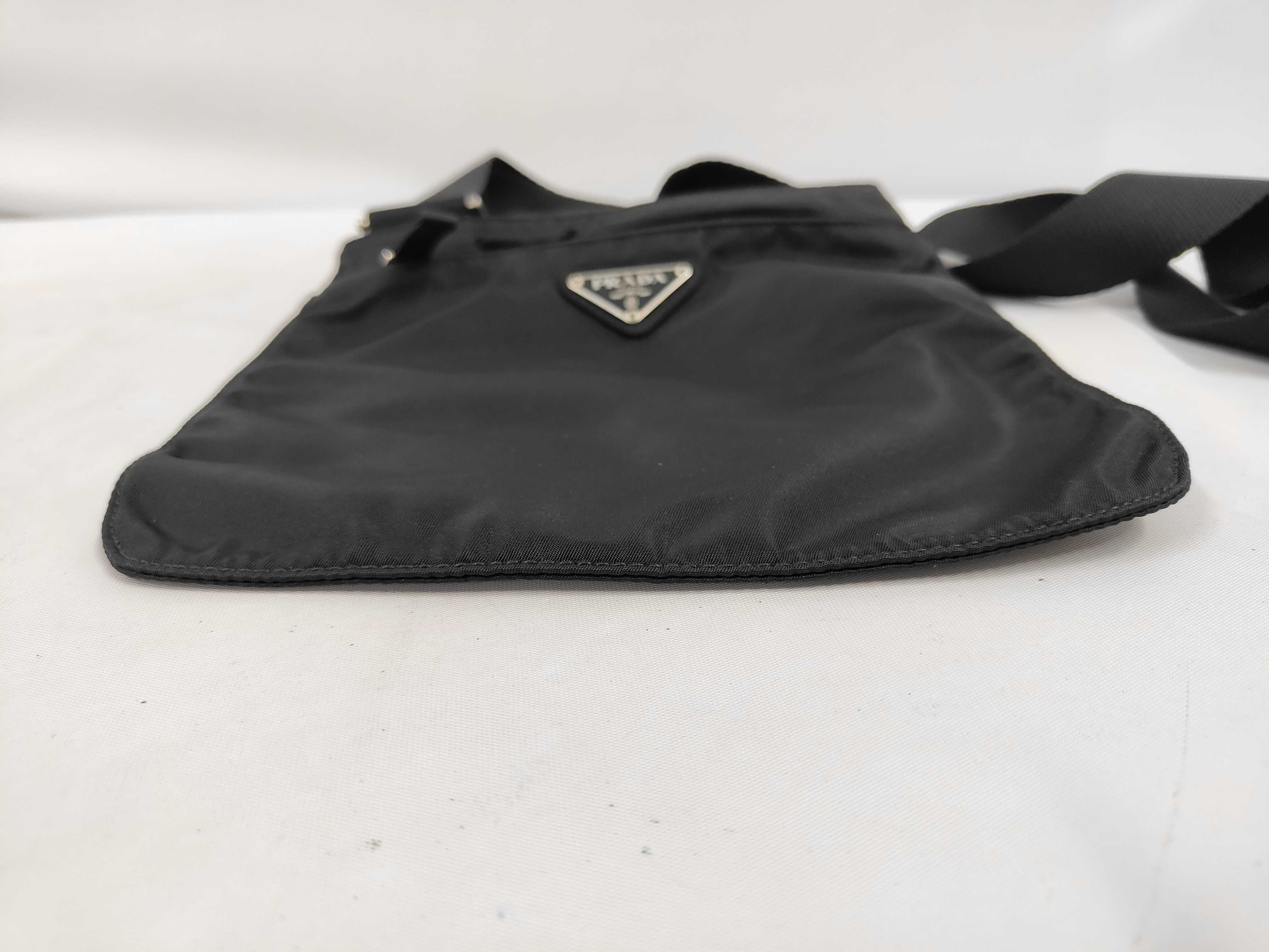 Triangle Logo Shoulder Bag Sacoche Nylon Black Shoulder Bag — view 3